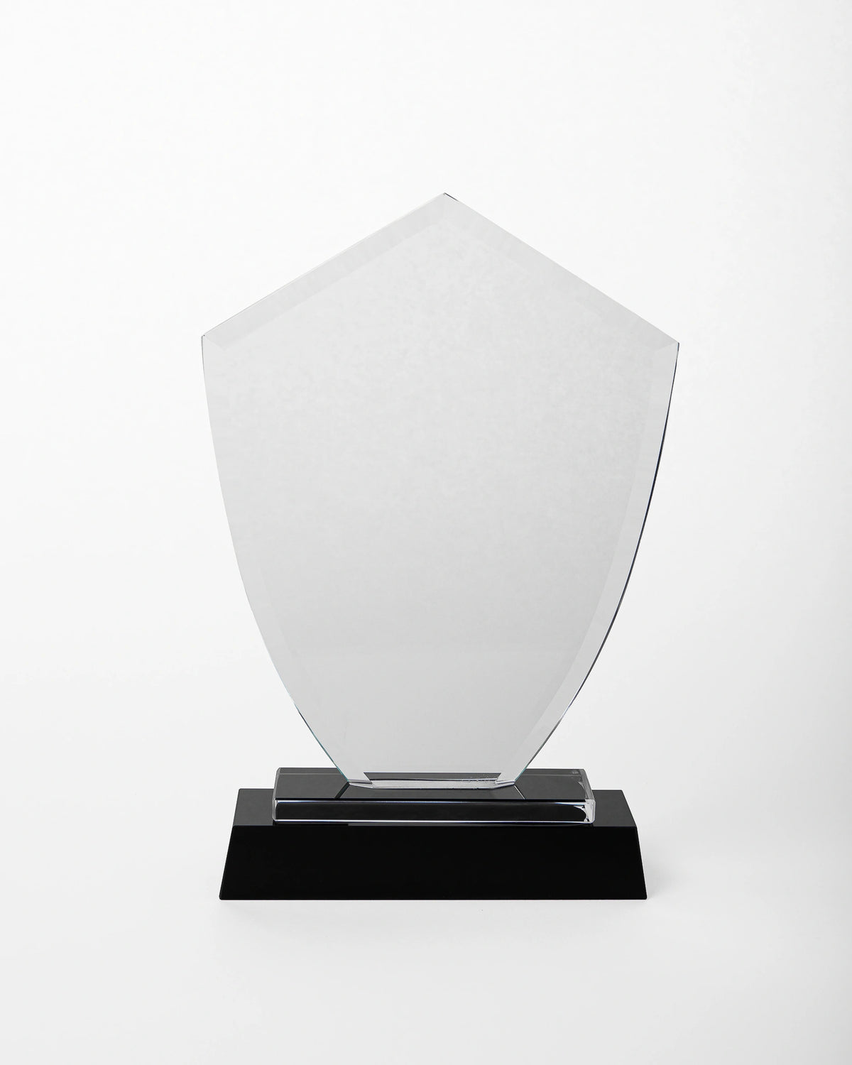 Large Crystal Triangle Award With Black BASE C-1001