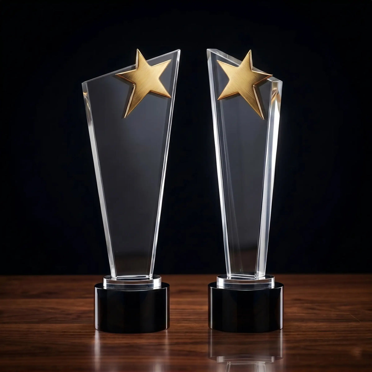 Clear Crystal Star Award With Round Black BASE OS-1026