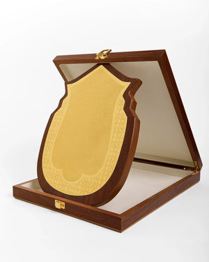 MEDIUM ORNATE WOODEN SHIELD WW-09