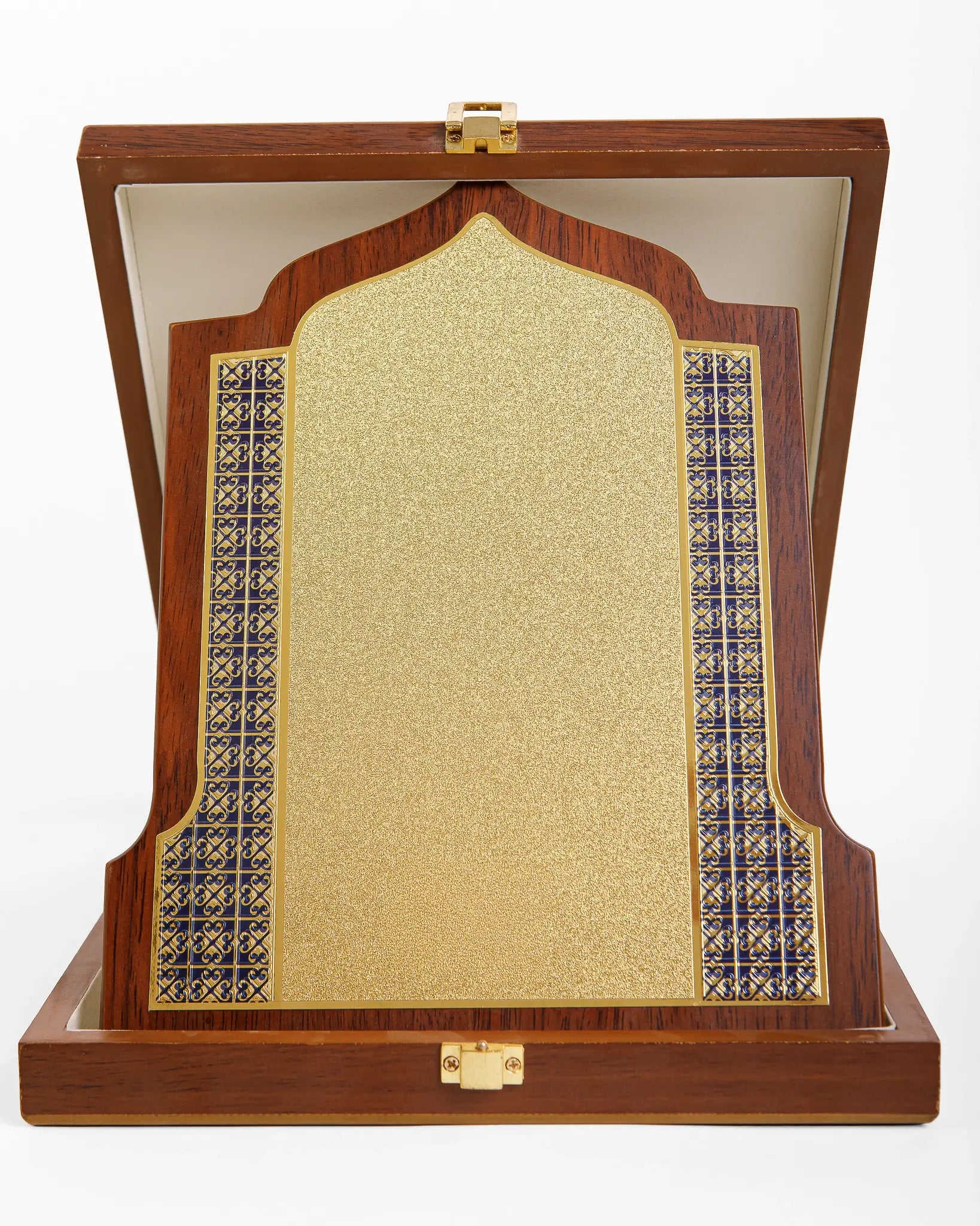 ISLAMIC WOODEN AWARD JUN 6-43