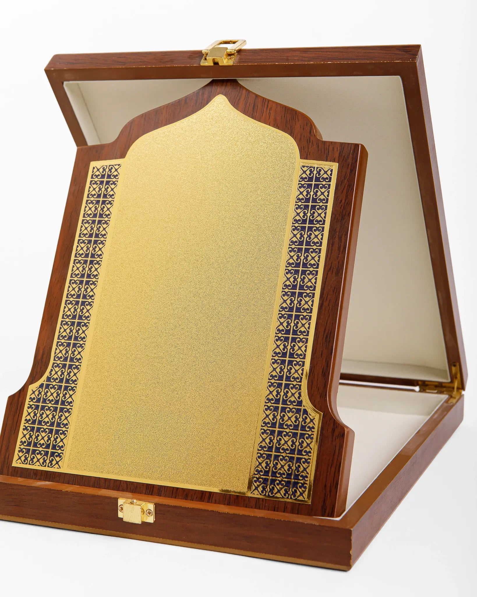 Title
ISLAMIC WOODEN AWARD JUN 6-43 ( WHOLESALE )
