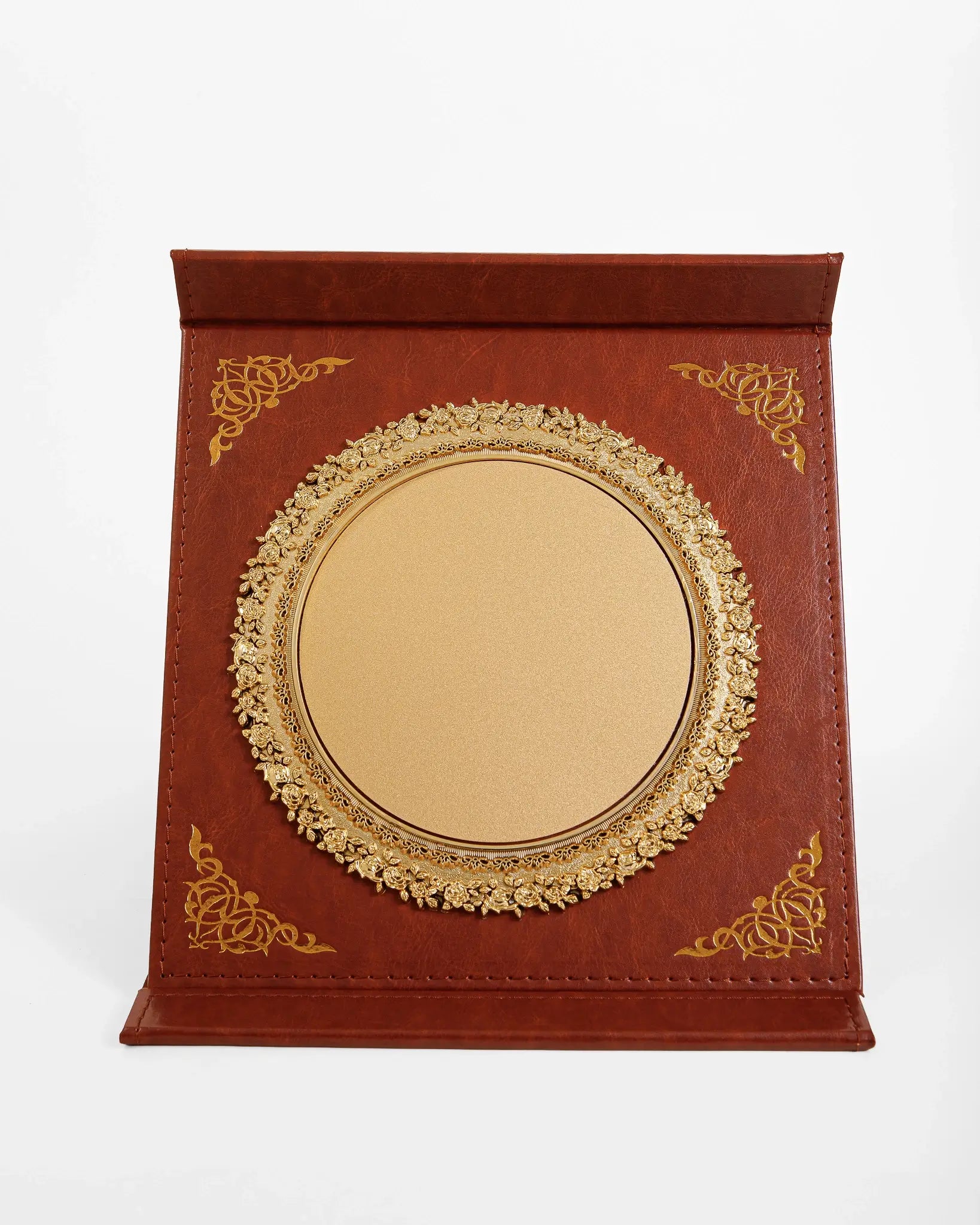 ROUND LEATHER SHIELD WW-11