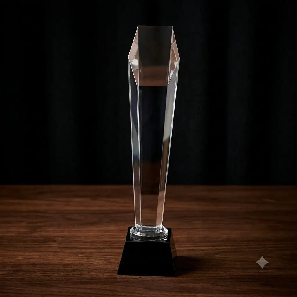 LARGE CRYSTAL OSCAR WITH BLACK BASE AH-8-6