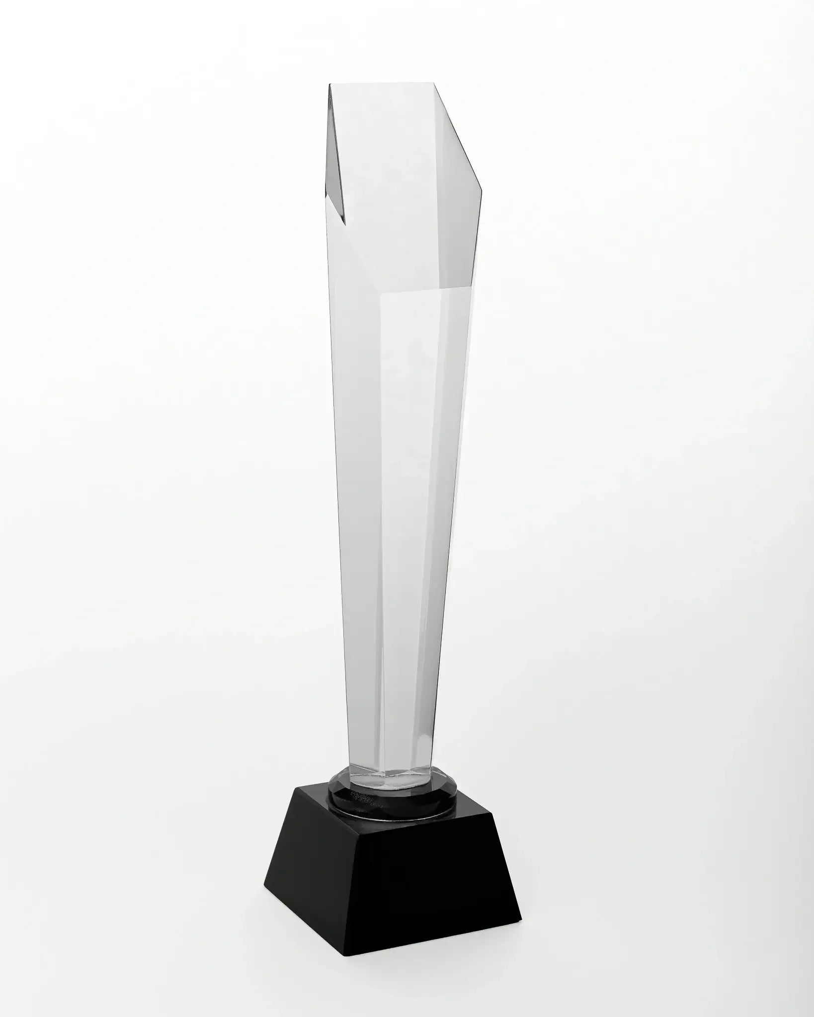 LARGE CRYSTAL OSCAR WITH BLACK BASE AH-8-6
