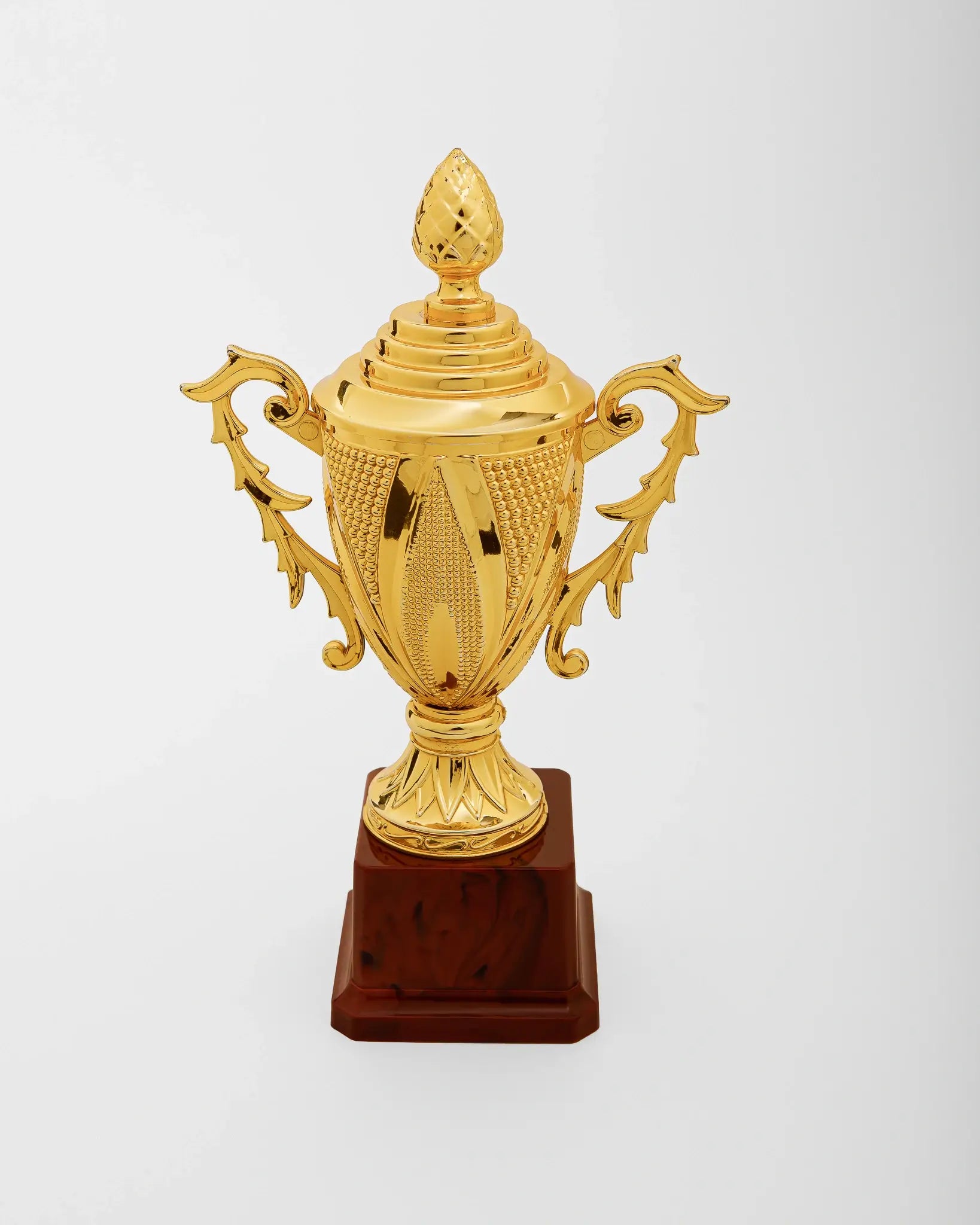 GOLD OSCAR TROPHY CUP AS-AH-18