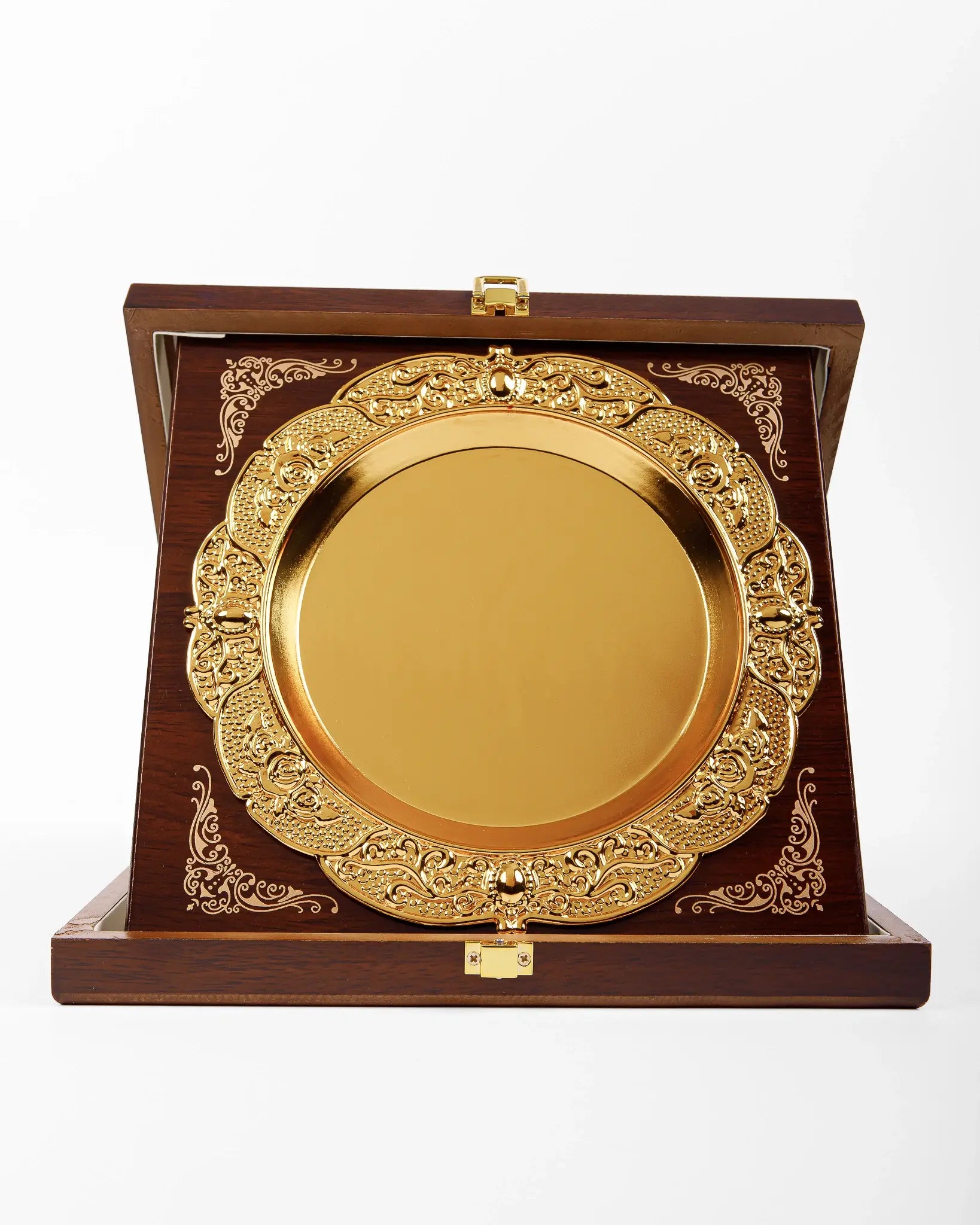 SMALL GOLD WOODEN PLATE AS-AH-2