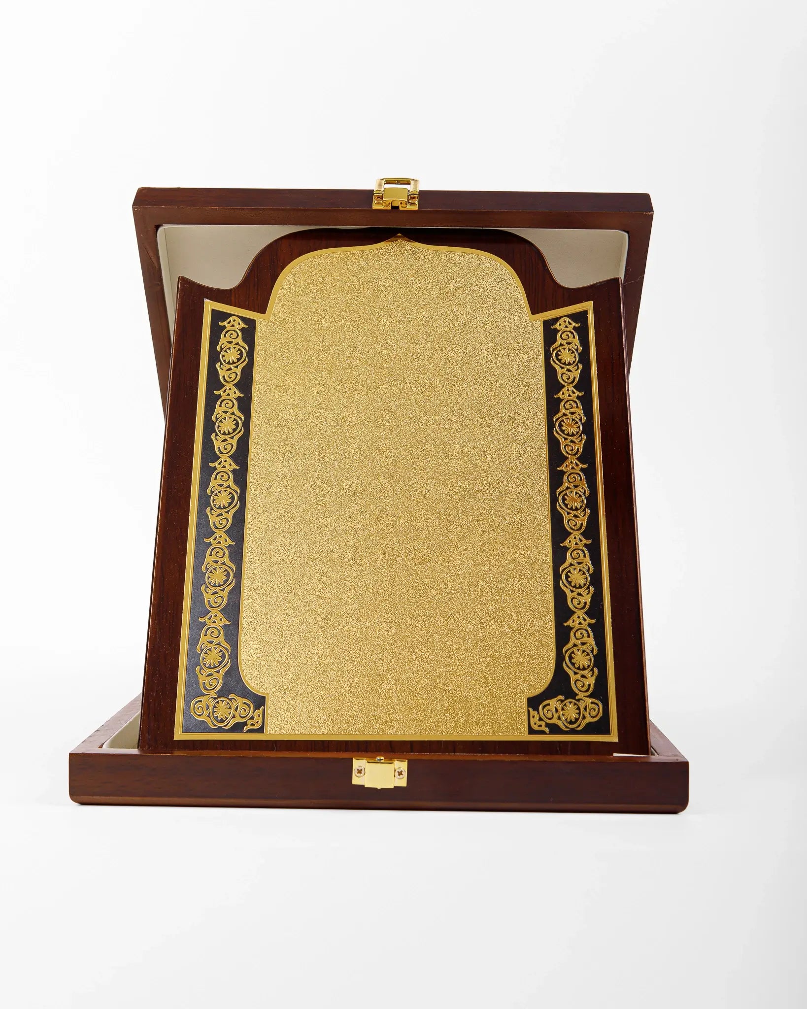 MEDIUM ISLAMIC DECORATIVE WOODEN AWARD AS-AH-60