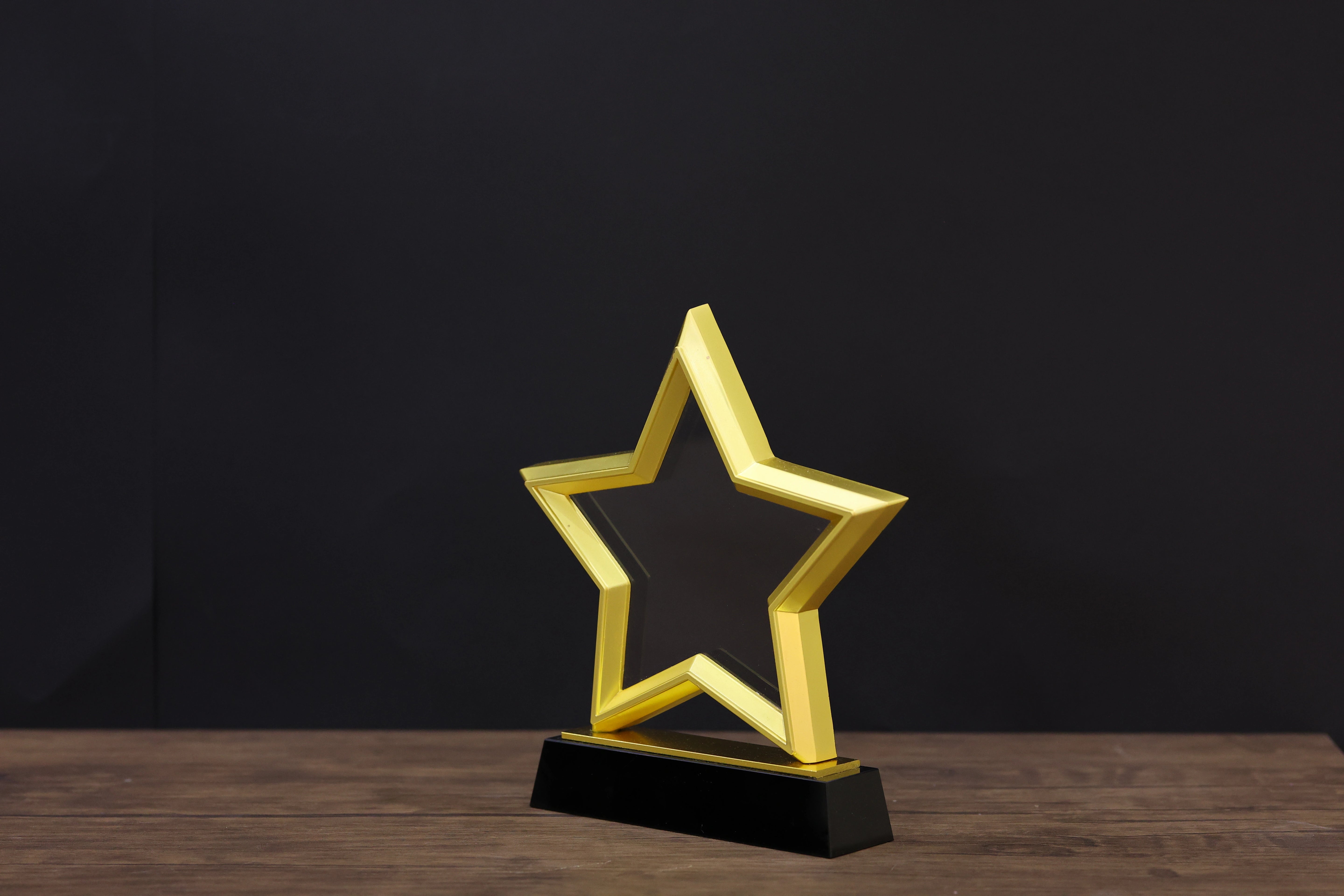 GOLD CRYSTAL SHIELD BOX-10