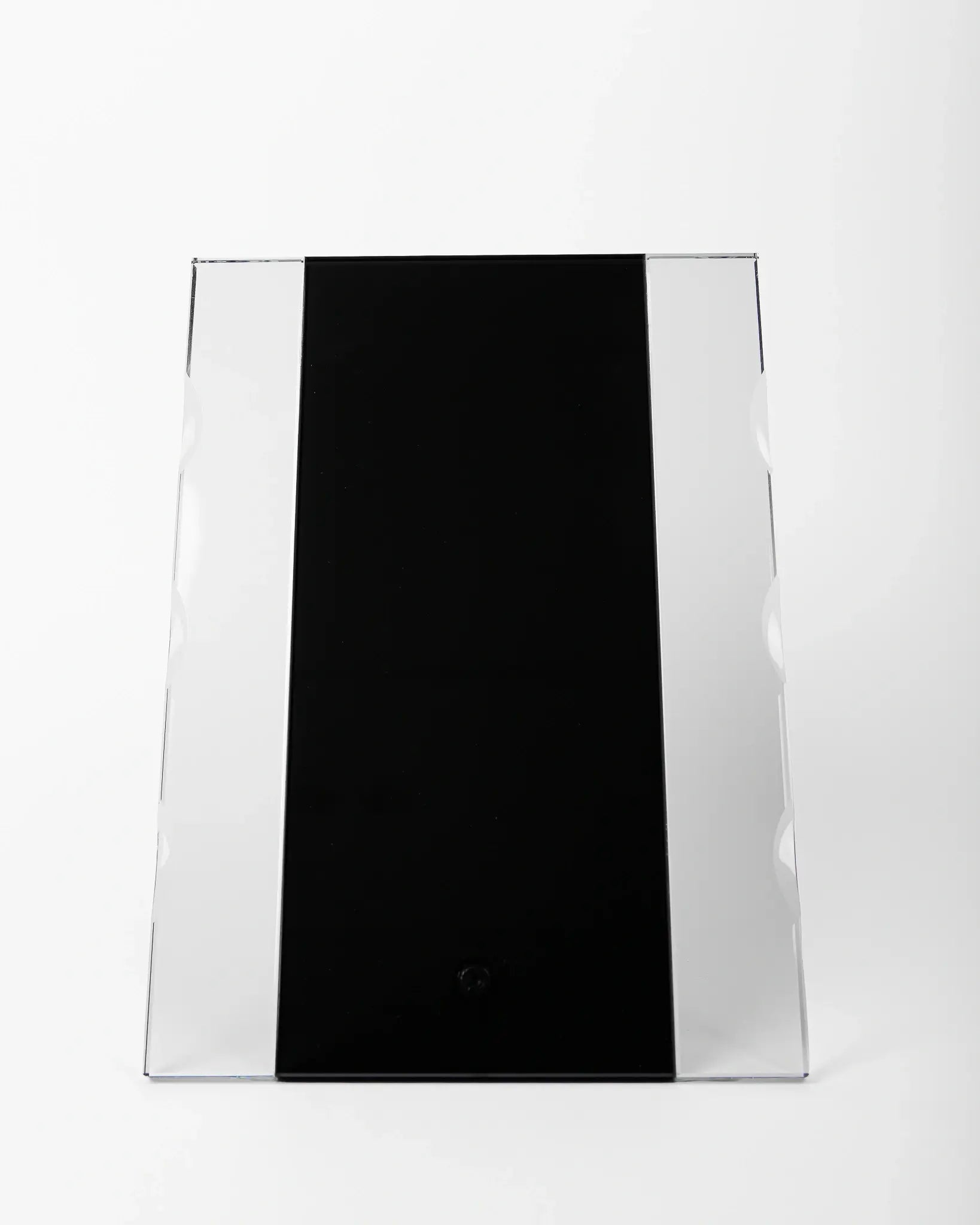 CRYSTAL AWARD WITH BLACK PIN BOX-16-2