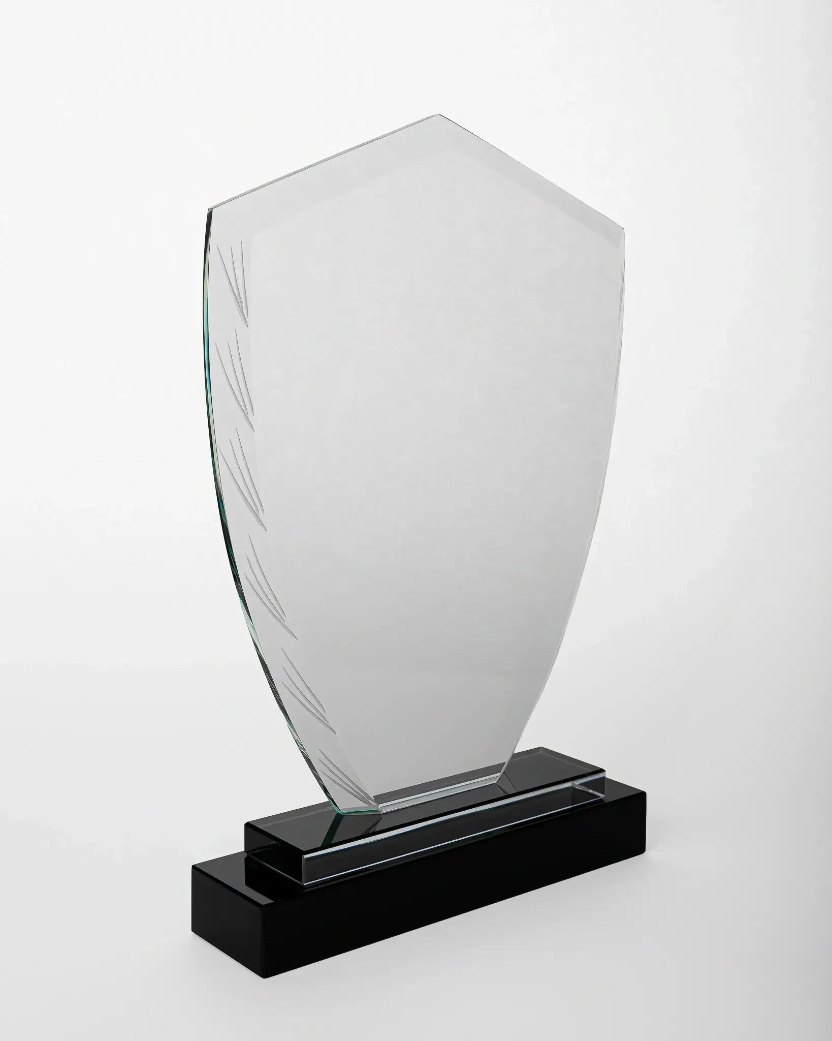 JUMBO CRYSTAL AWARD WITH BLACK BASE C-16