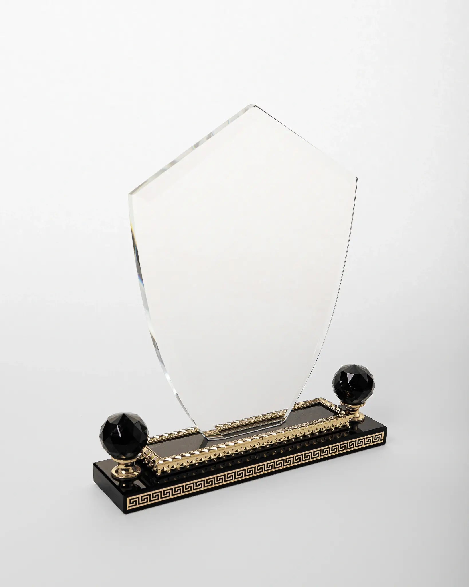 LARGE CRYSTAL AWARD WITH GOLD BASE C-20 ( WHOLESALE )