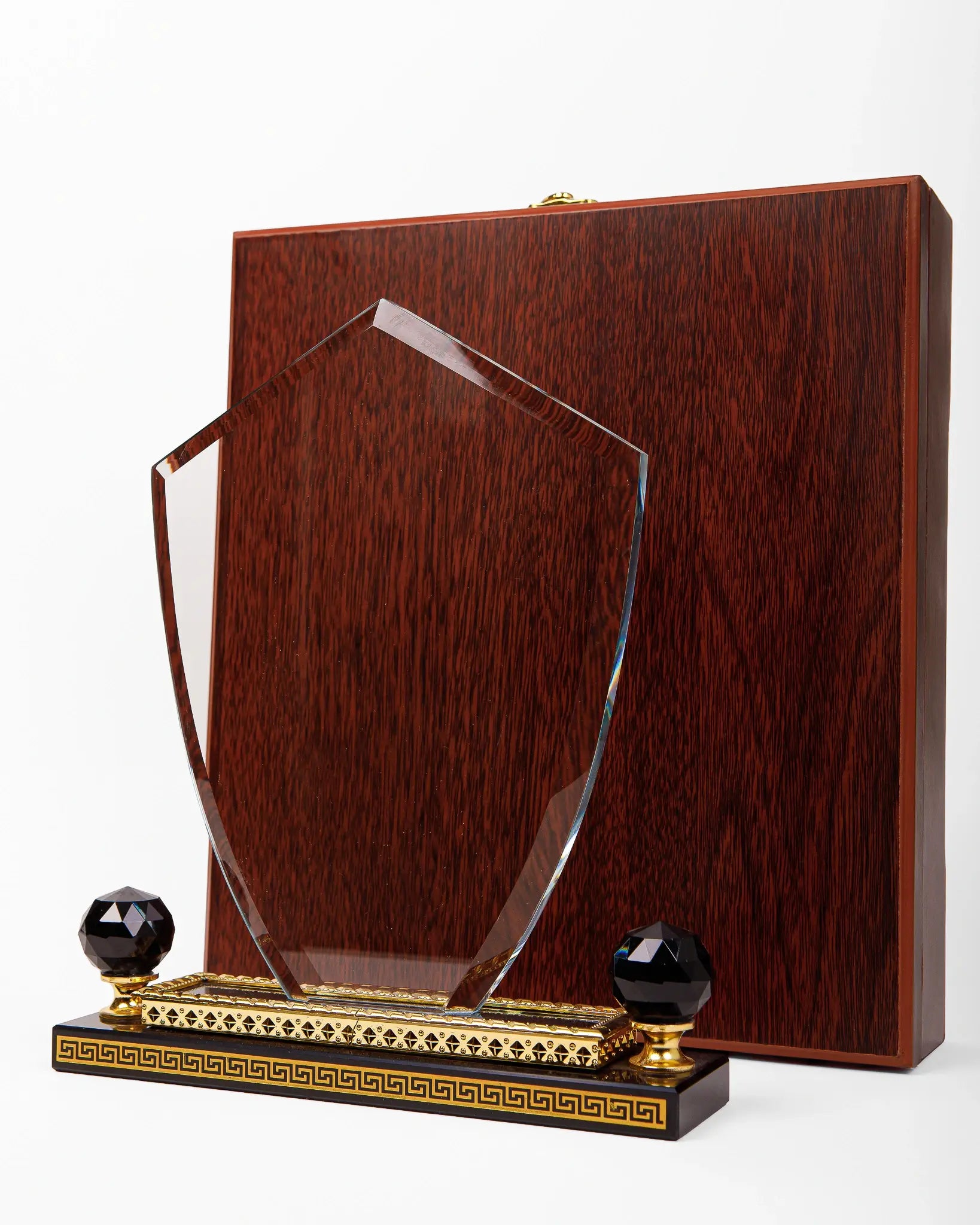 LARGE CRYSTAL AWARD WITH GOLD BASE C-20 ( WHOLESALE )
