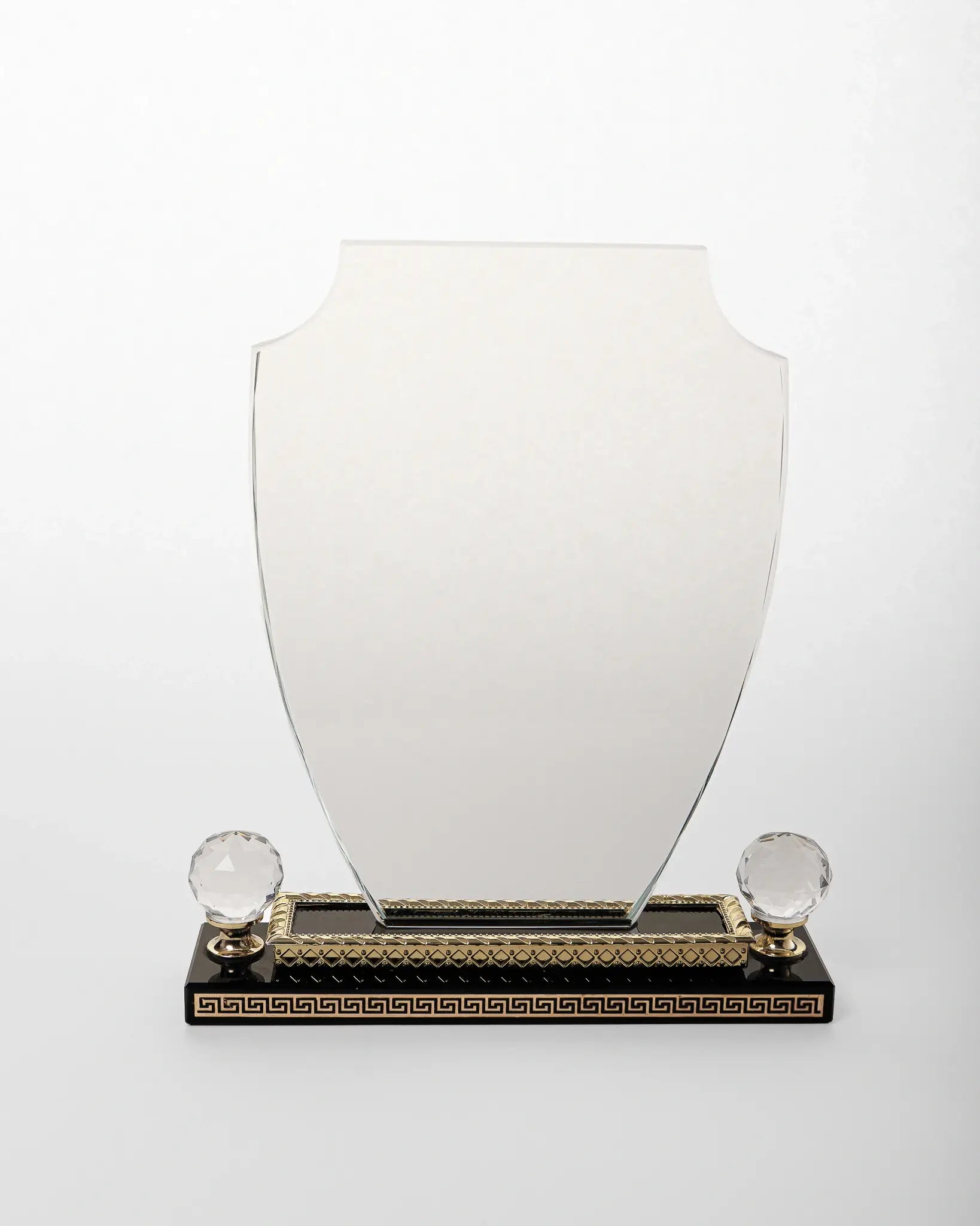 LARGE CRYSTAL AWARD WITH GOLD BASE C-21