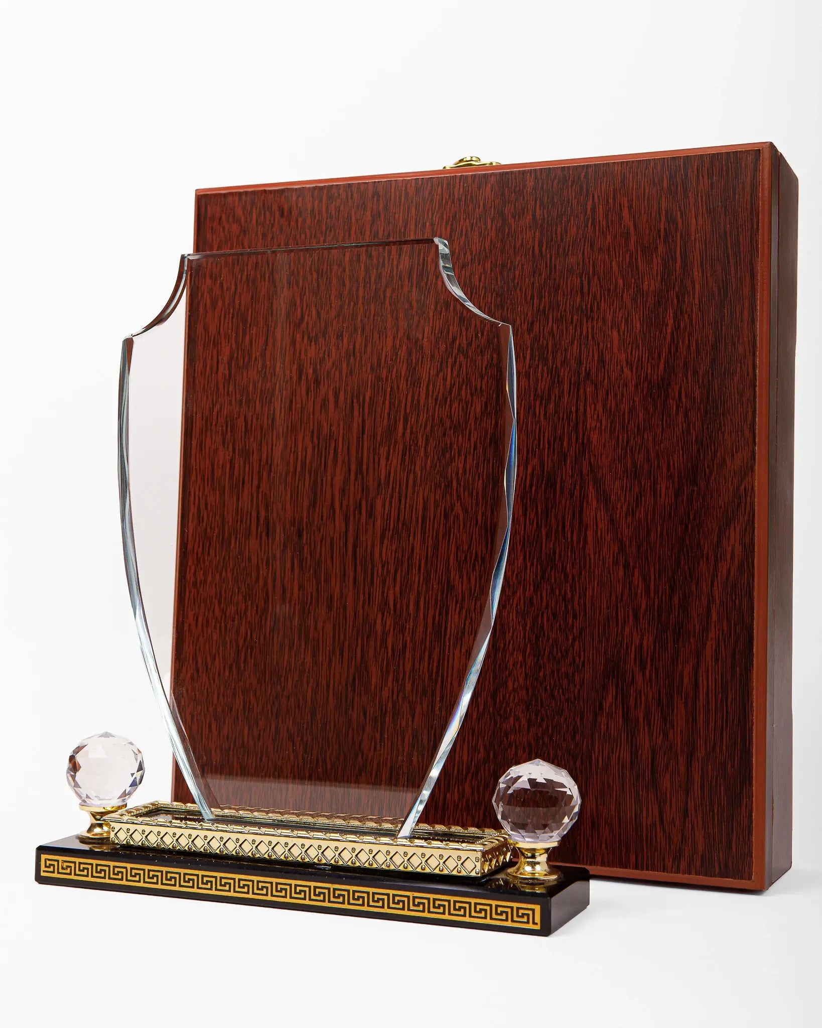 LARGE CRYSTAL AWARD WITH GOLD BASE C-21 ( WHOLESALE )