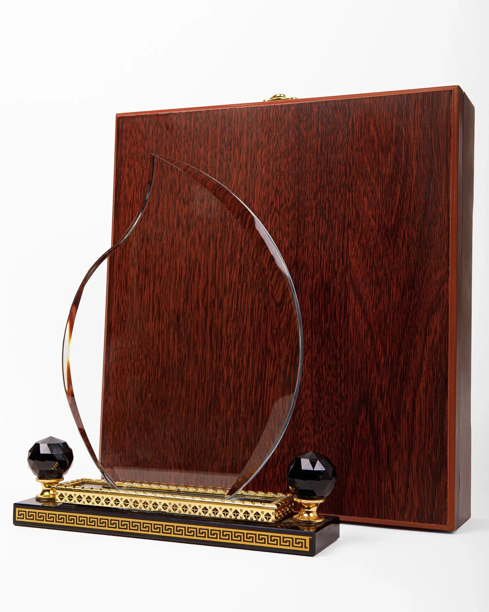 LARGE CRYSTAL AWARD WITH GOLD BASE C-23 ( WHOLESALE )