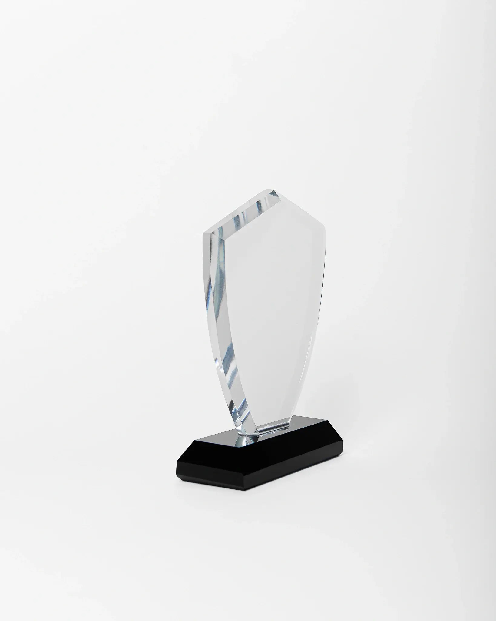 SMALL CRYSTAL AWARD WITH BLACK BASE C-34 ( WHOLESALE )