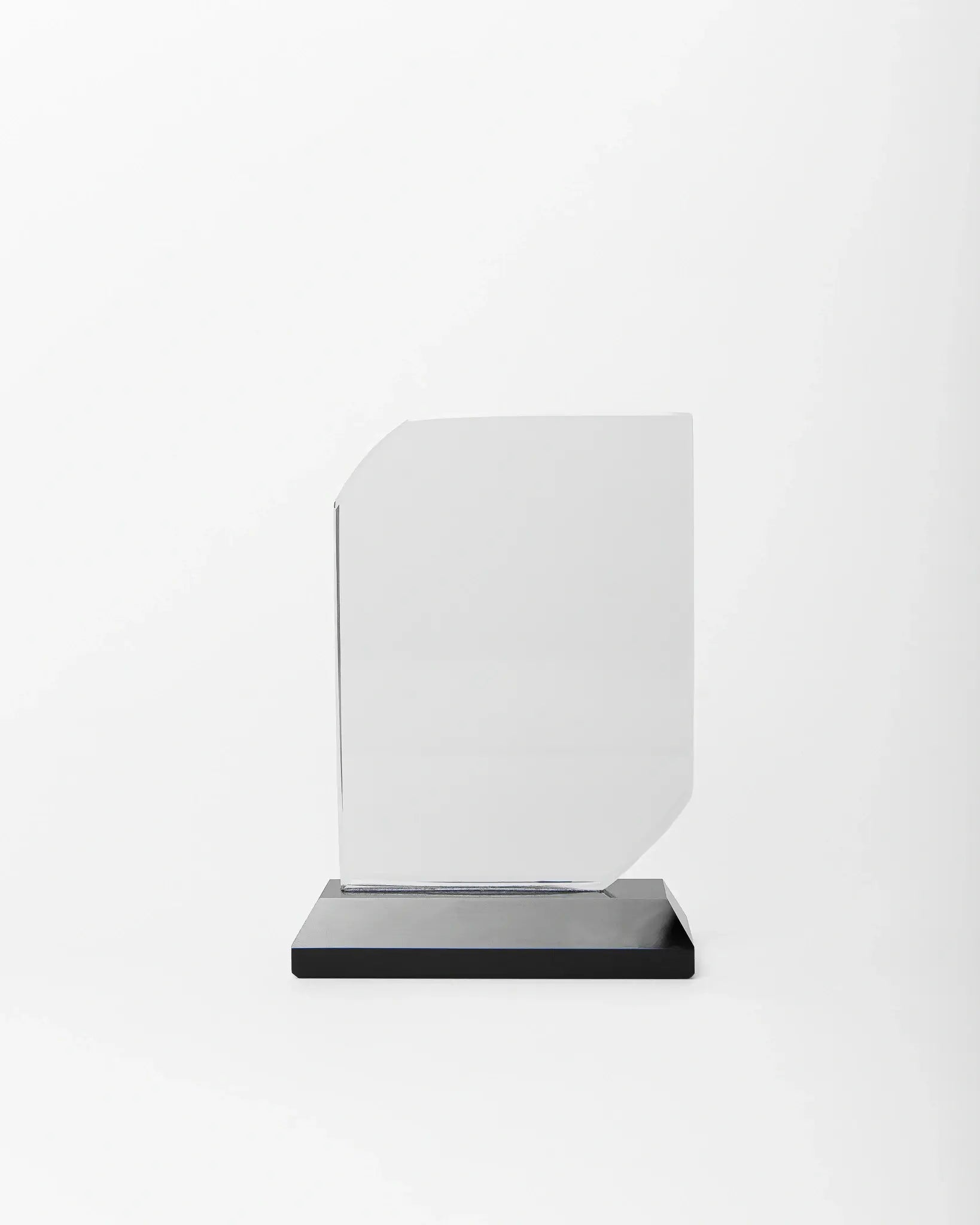 SMALL CRYSTAL AWARD WITH BLACK BASE C-36 ( WHOLESALE )