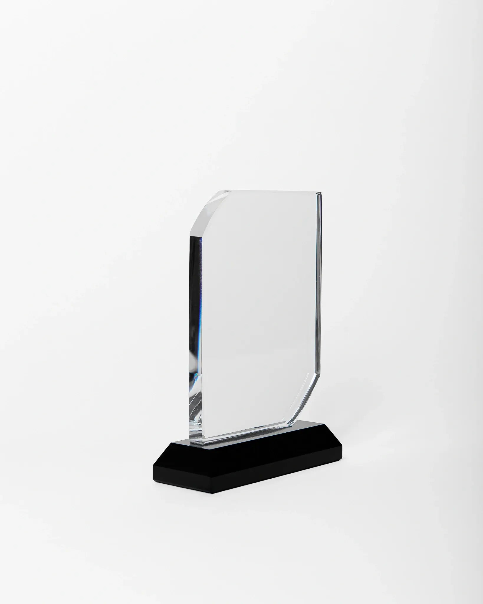 SMALL CRYSTAL AWARD WITH BLACK BASE C-36