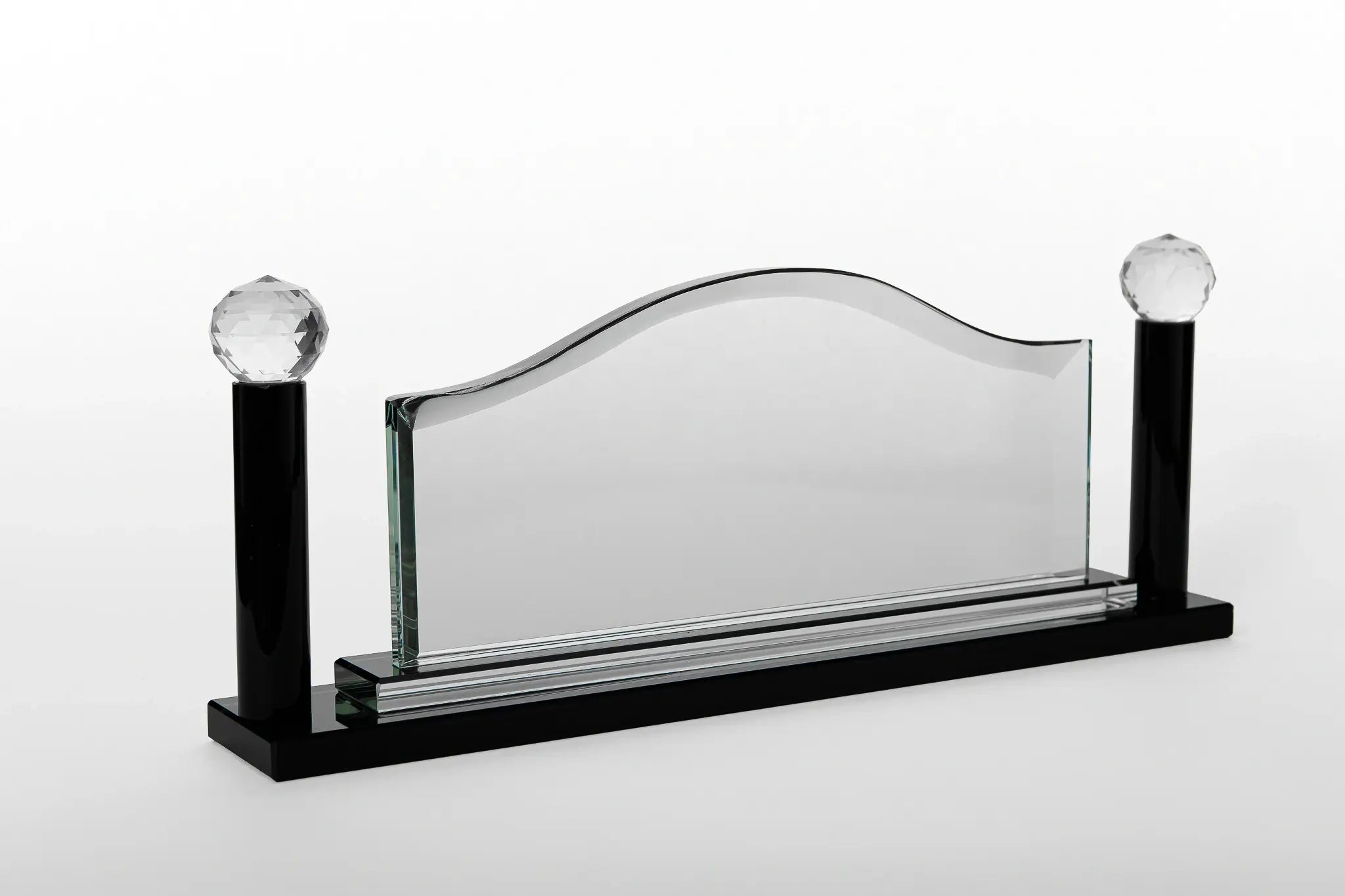 LARGE CRYSTAL PYRAMID WITH BLACK COLUMN C-40