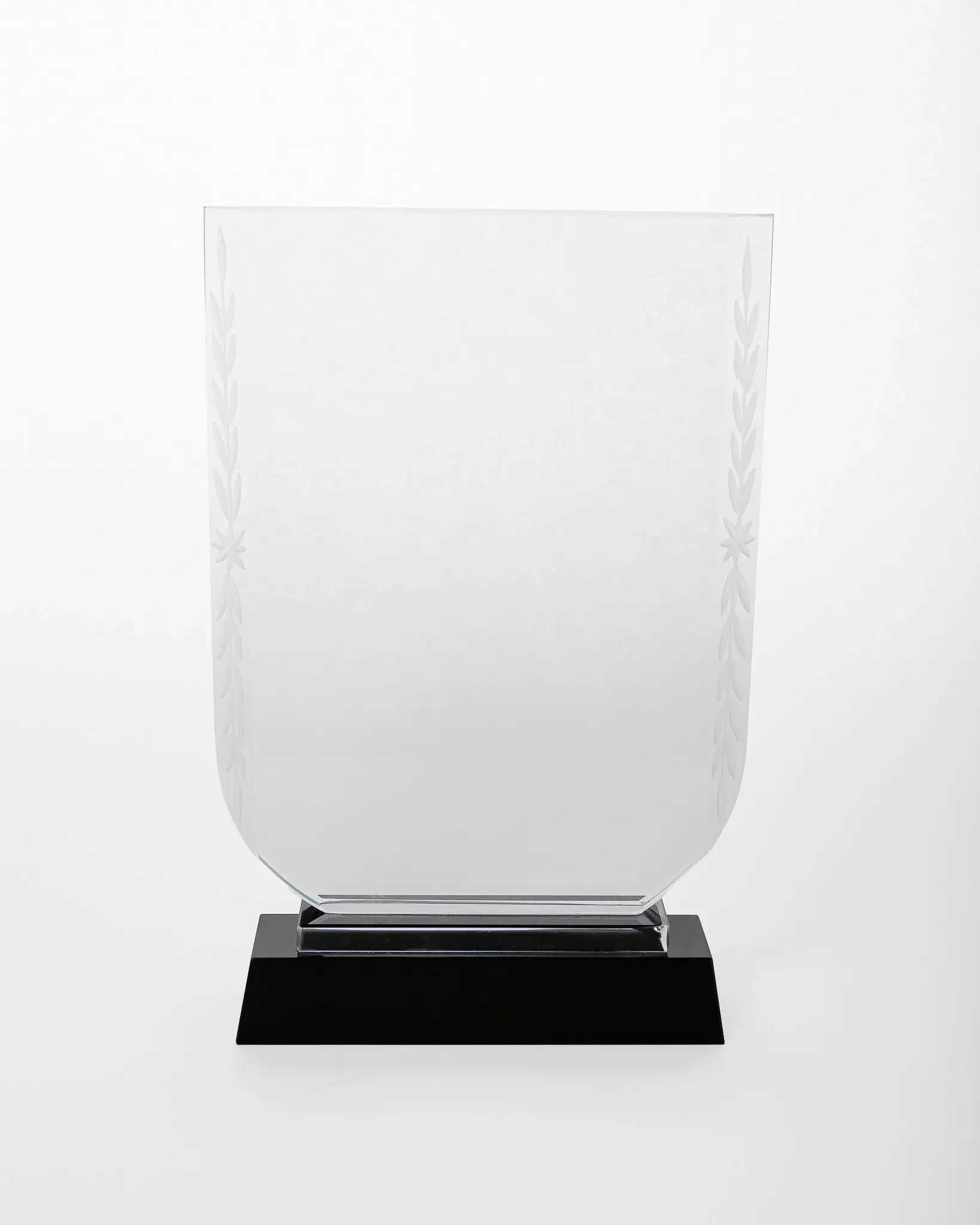 CRYSTAL AWARD WITH BLACK BASE C-41