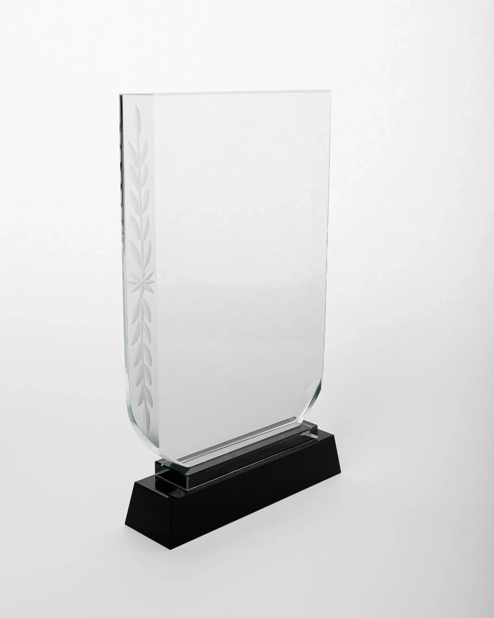 CRYSTAL AWARD WITH BLACK BASE C-41