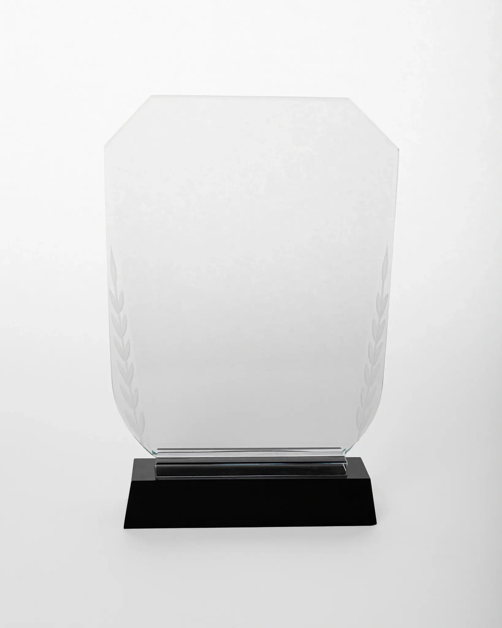 CRYSTAL AWARD WITH BLACK BASE C-45