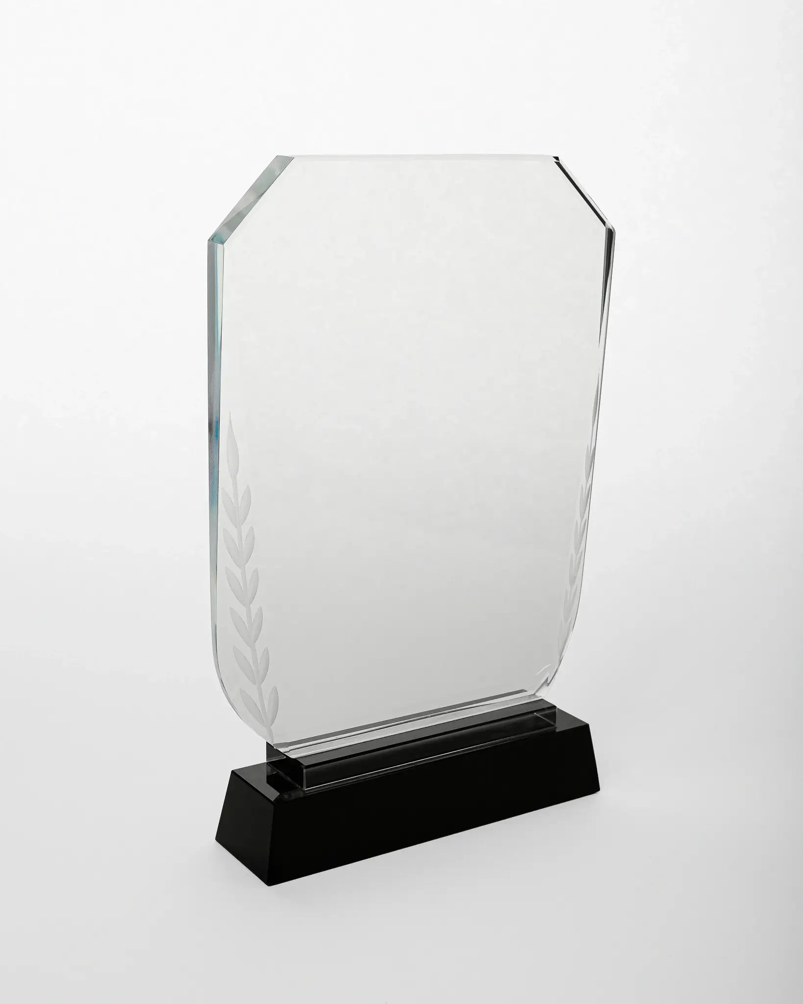 CRYSTAL AWARD WITH BLACK BASE C-45