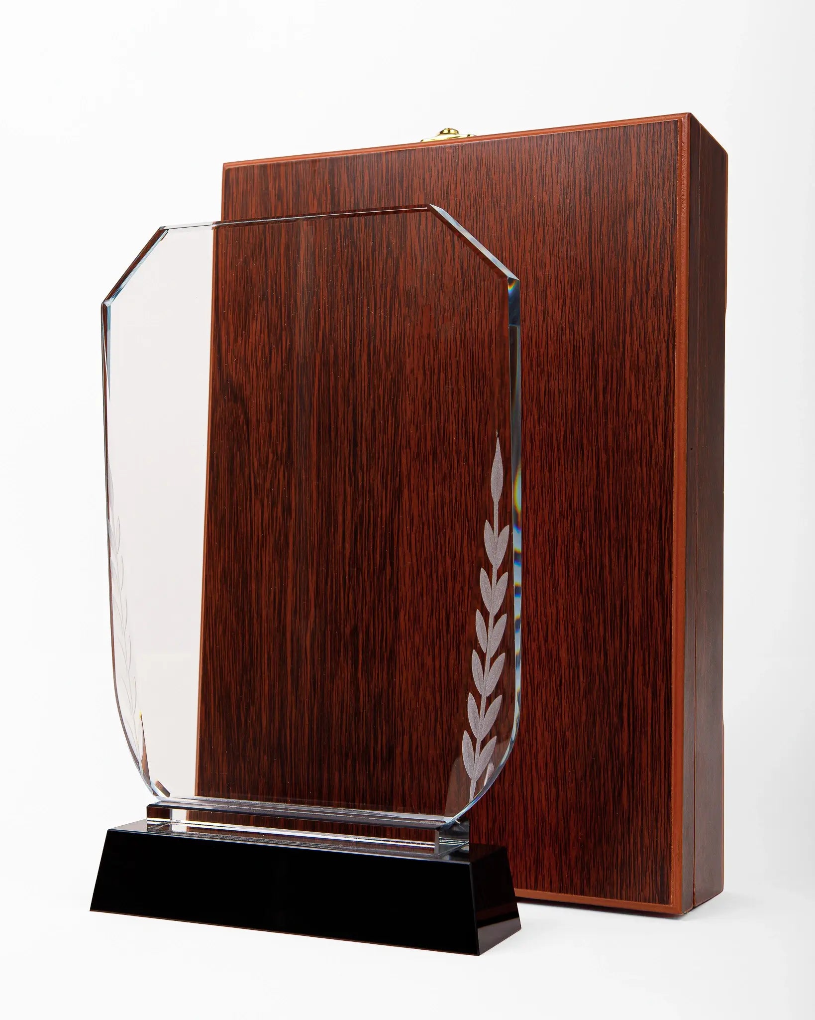 CRYSTAL AWARD WITH BLACK BASE C-45