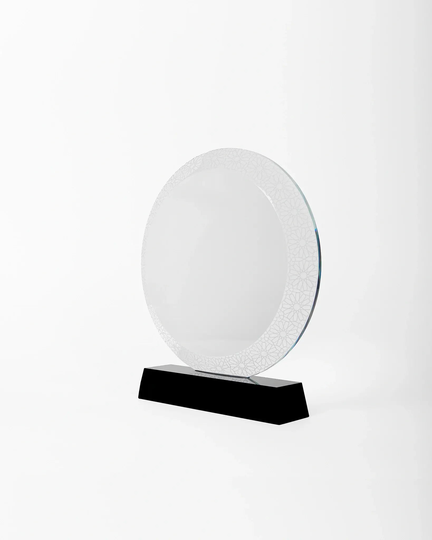 ROUND CRYSTAL AWARD WITH WOODEN BOX C-51