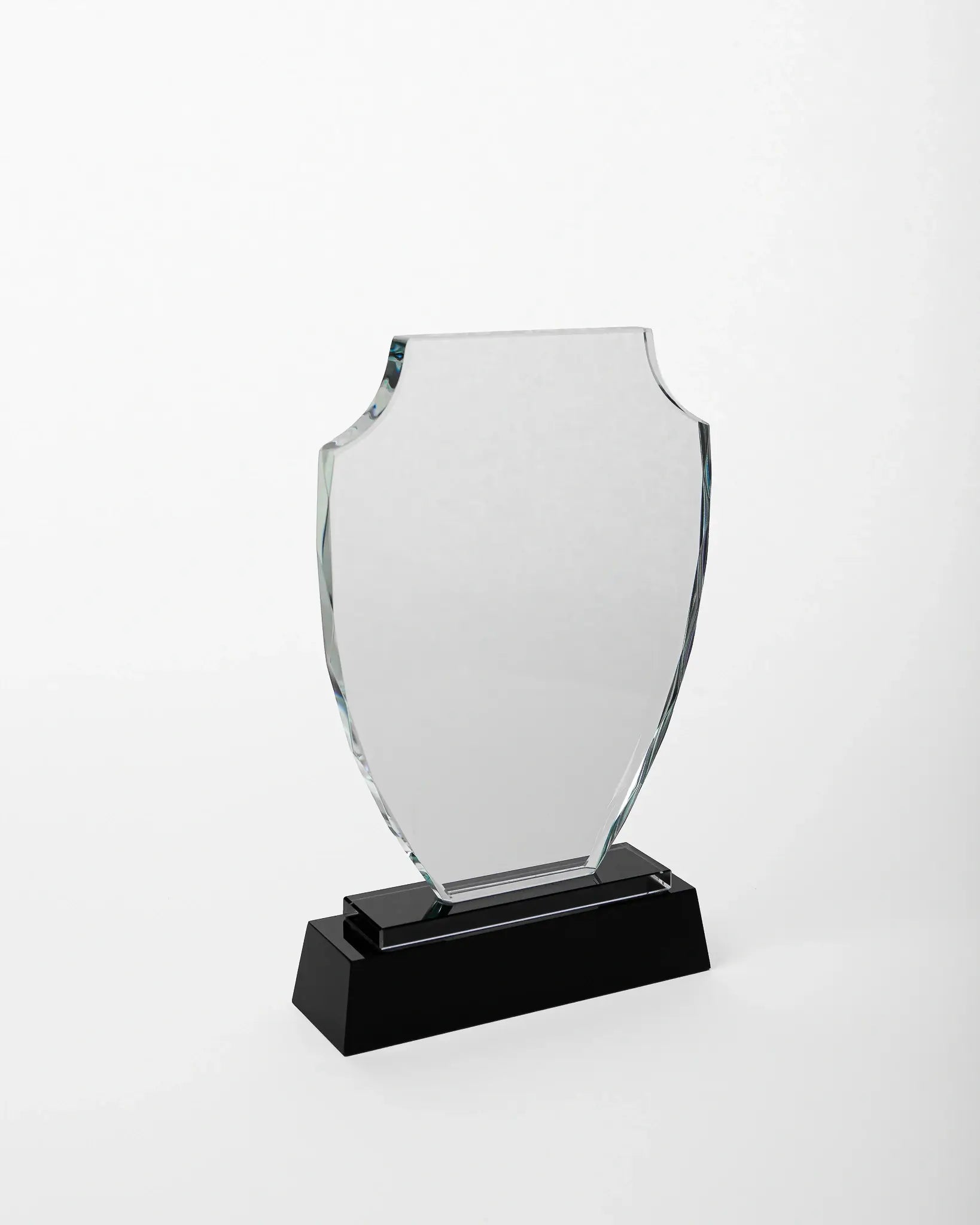 MEDIUM CRYSTAL AWARD WITH BLACK BASE C-7 ( WHOLESALE )