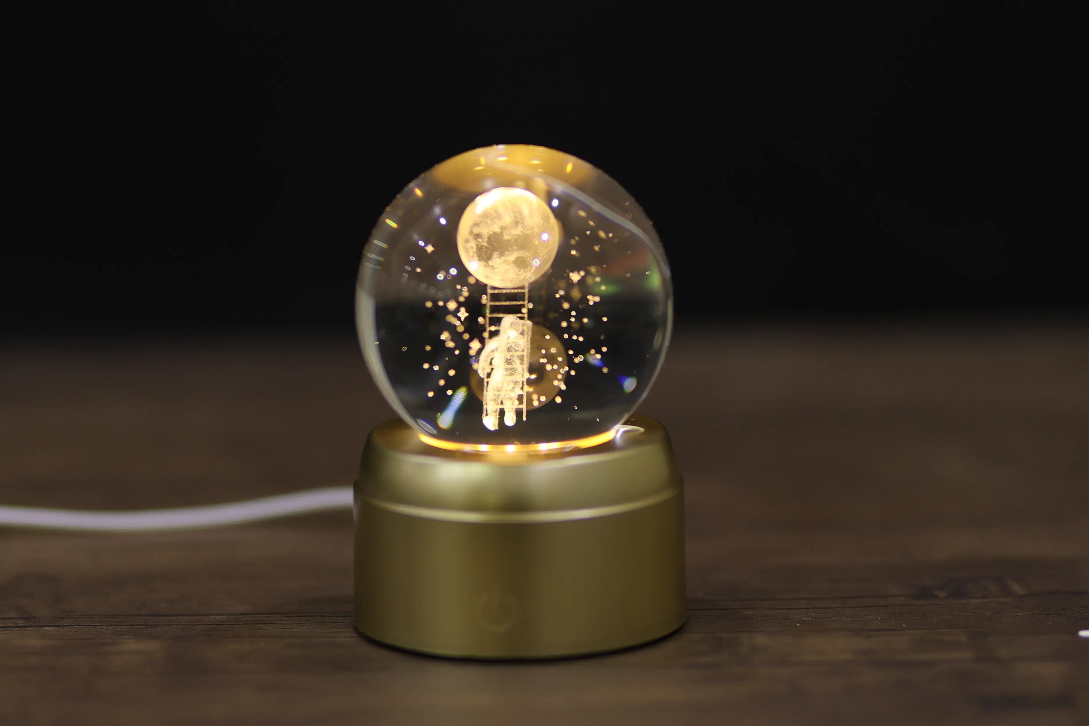 GOLD ROUND LED LAMP G-4