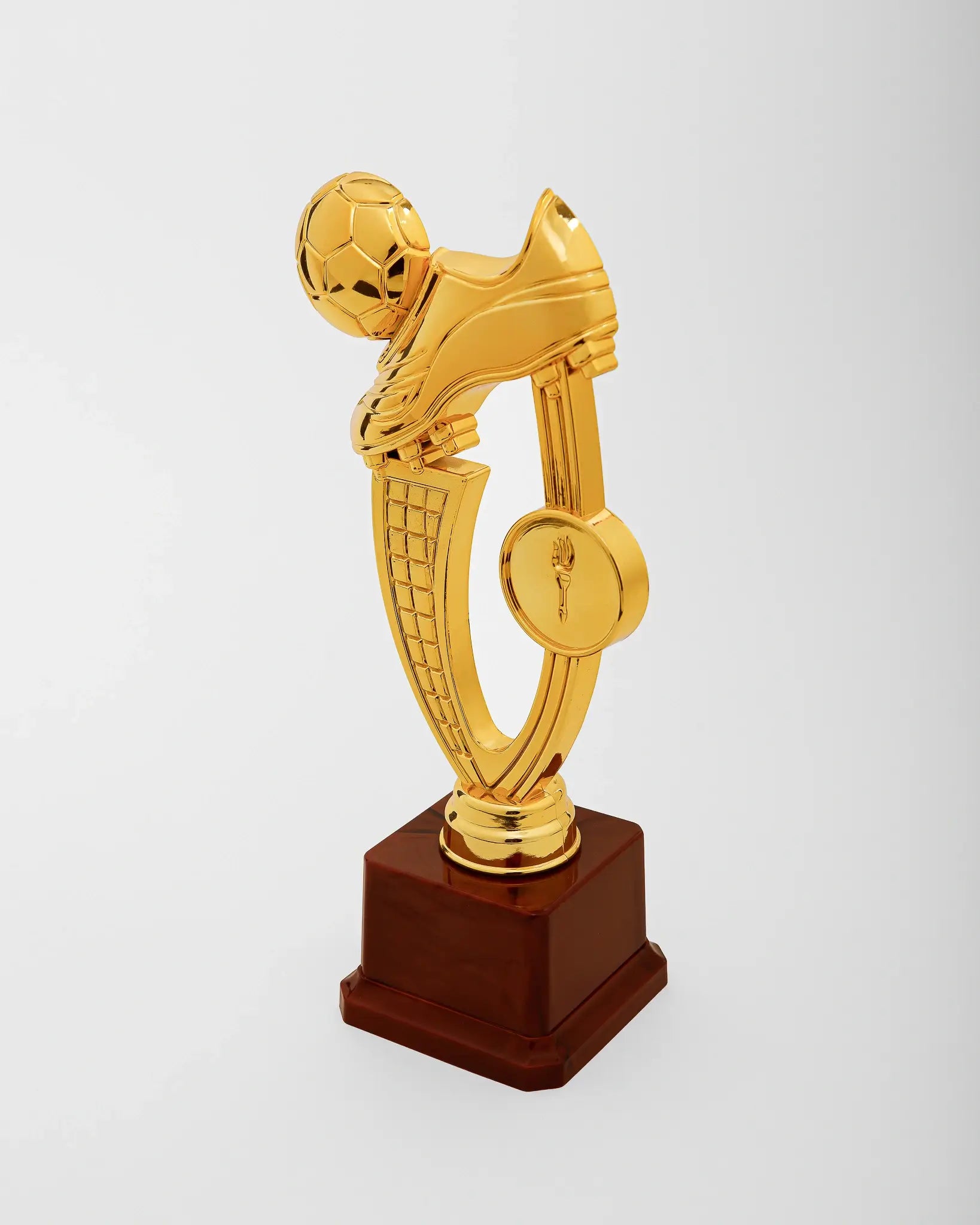 LARGE GOLD OSCAR TROPHY K-22