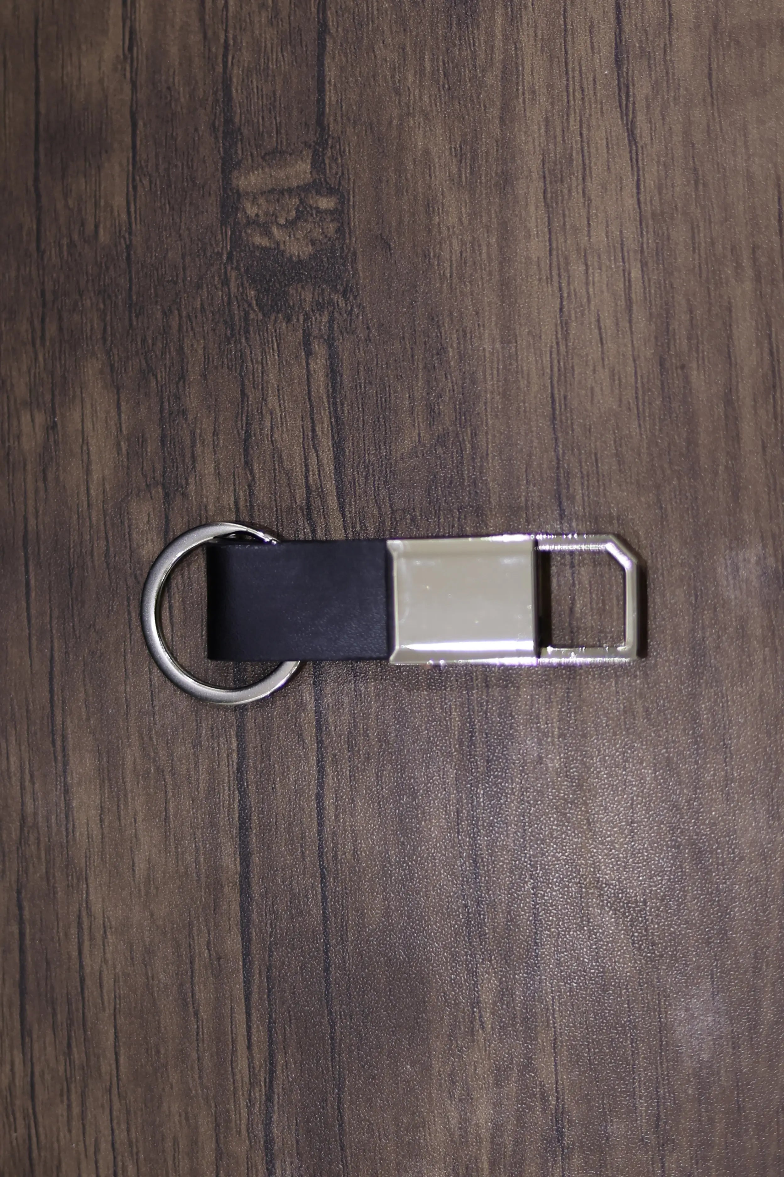 KEYCHAIN MD-02 ( WHOLESALE )