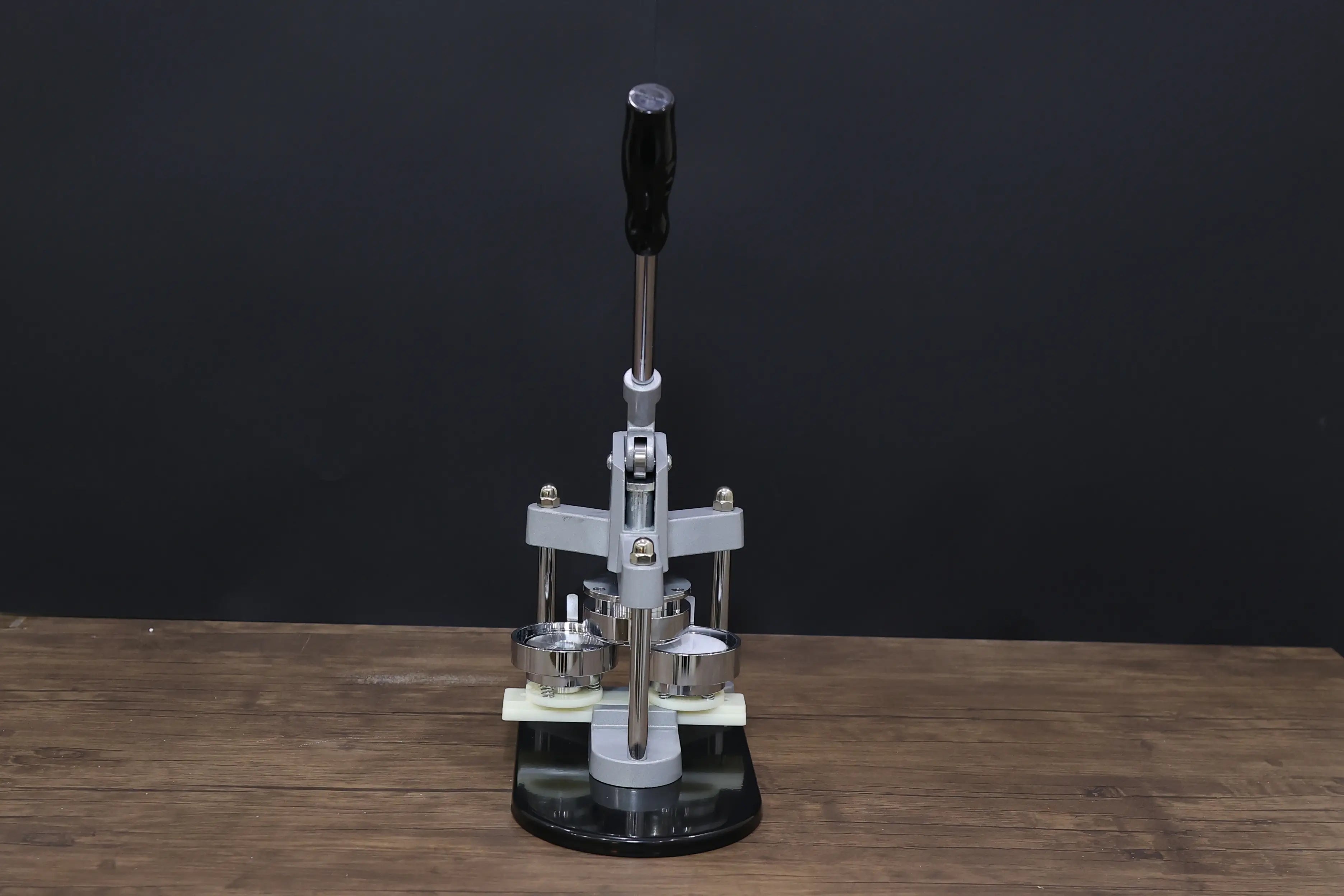 BUTTON HEAT PRESS MACHINE MN-07 ( WHOLESALE  )