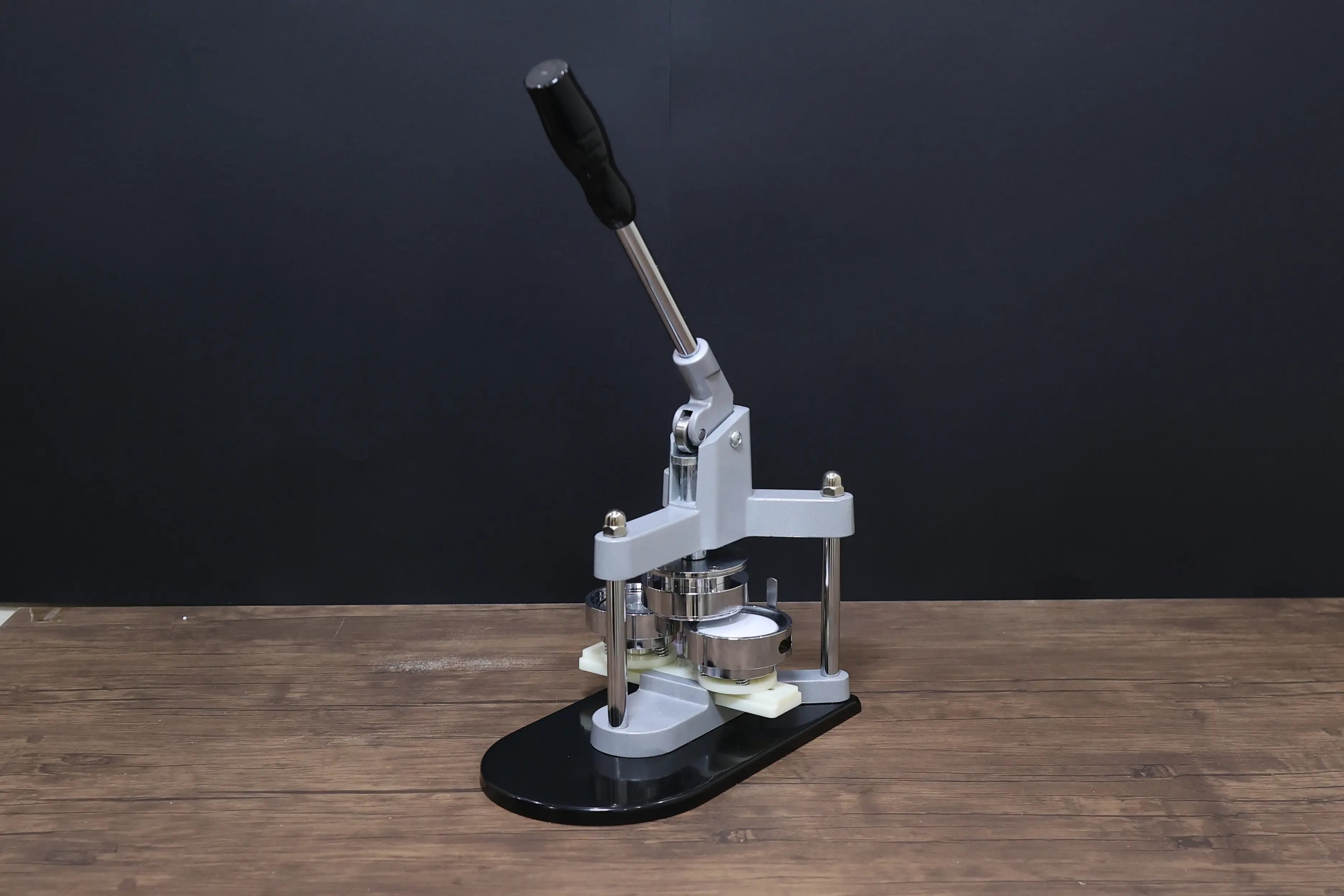 BUTTON HEAT PRESS MACHINE MN-07