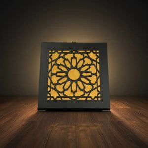 Medium Wooden Plate – Black & Silver
