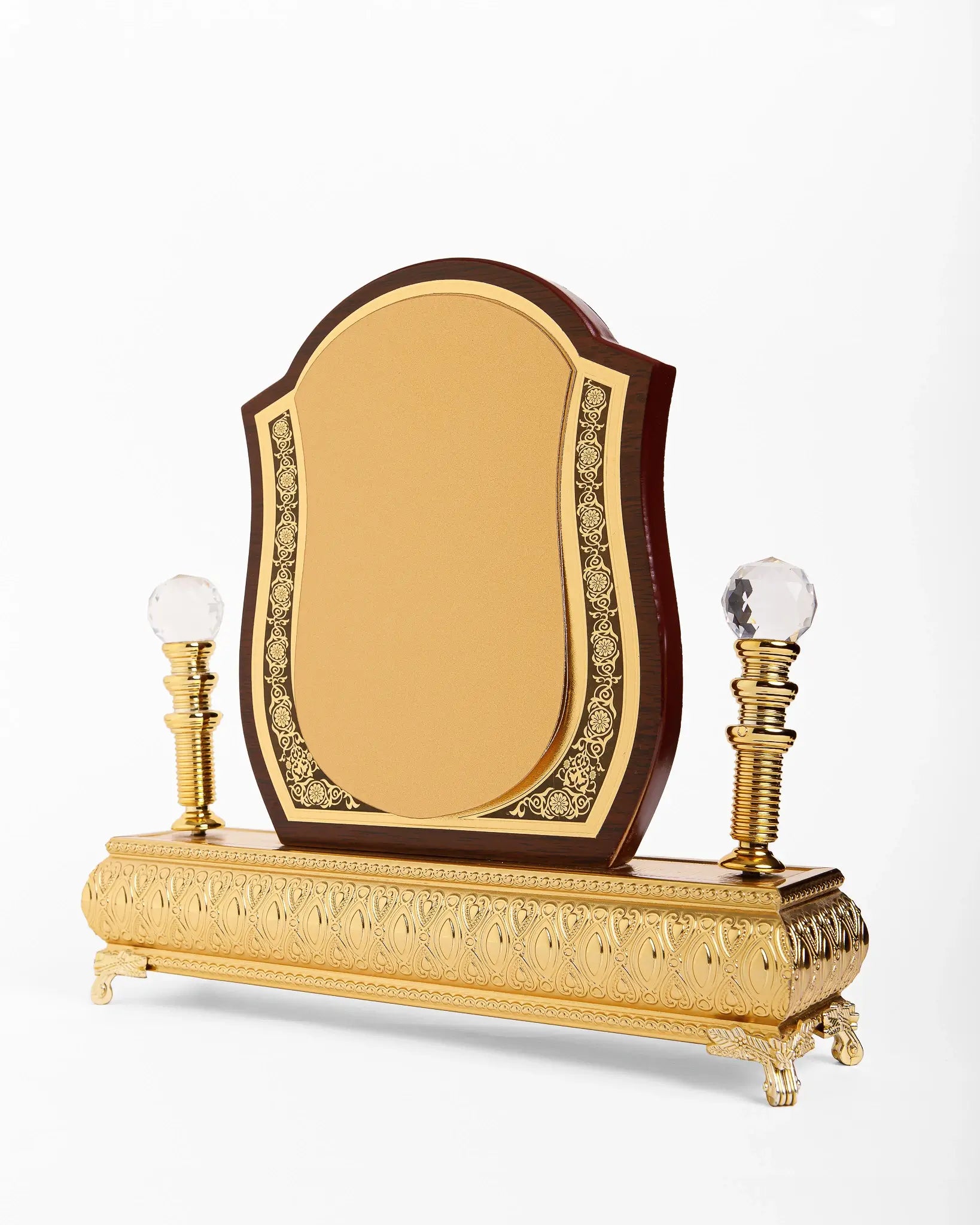 MEDIUM B GATE AWARD WITH GOLD FINISH W-33B