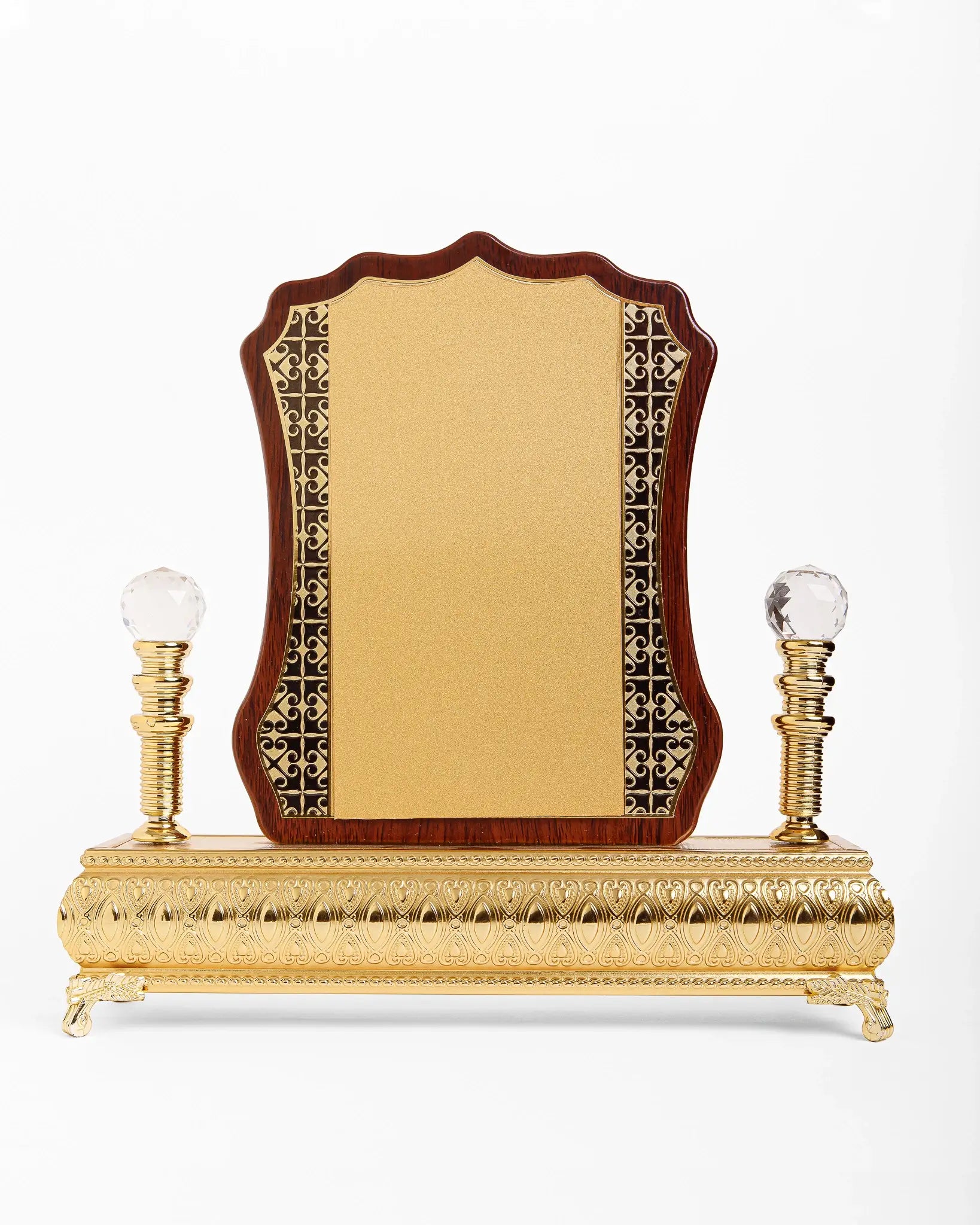 MEDIUM B GATE AWARD WITH GOLD FINISH W-34B