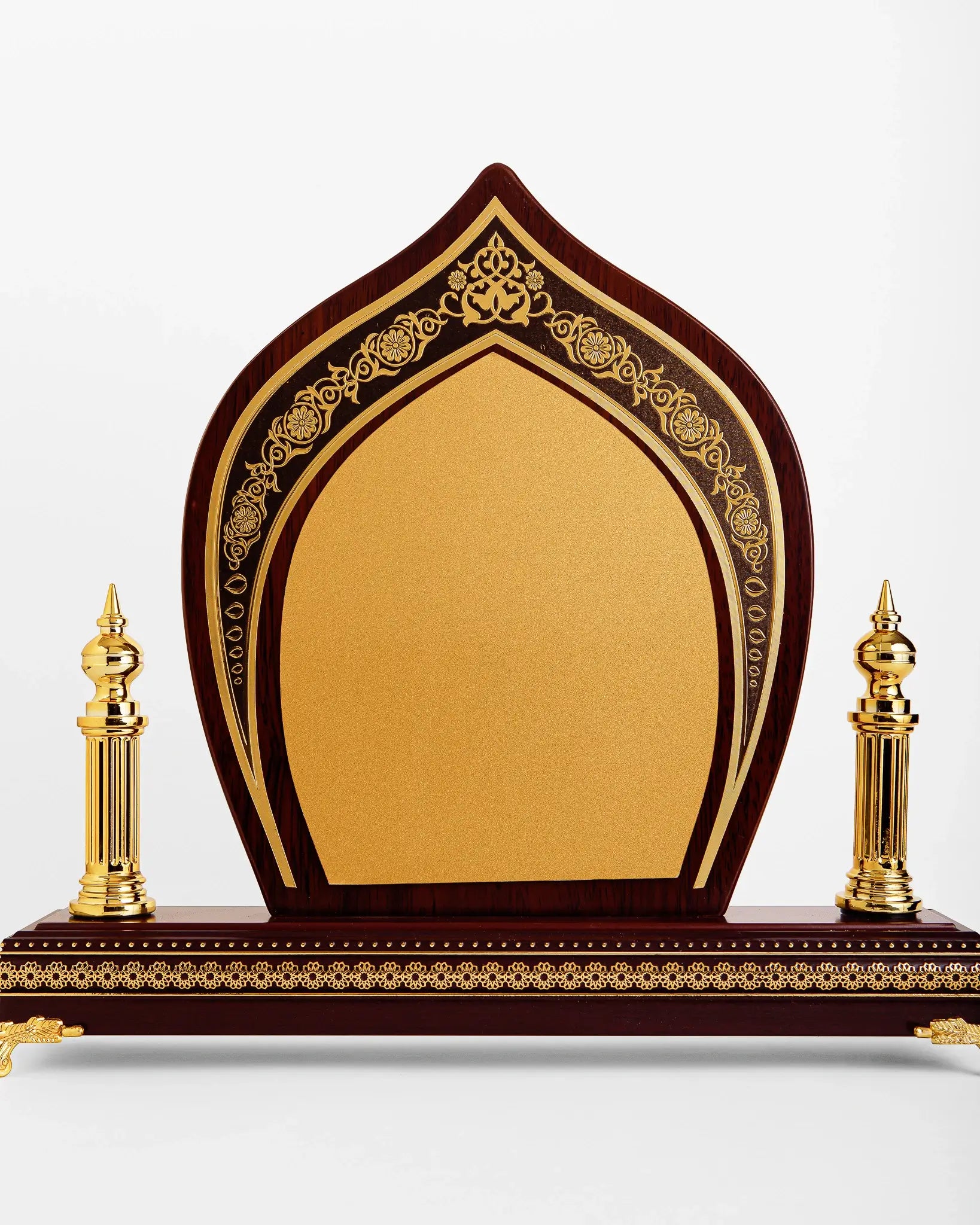 LARGE WOODEN GATE AWARD W-36 ( WHOLESALE )