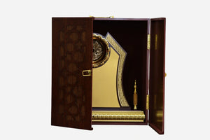 LARGE ROUND WOODEN GATE AWARD W-41