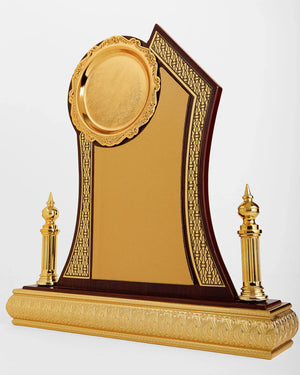 LARGE ROUND WOODEN GATE AWARD W-41