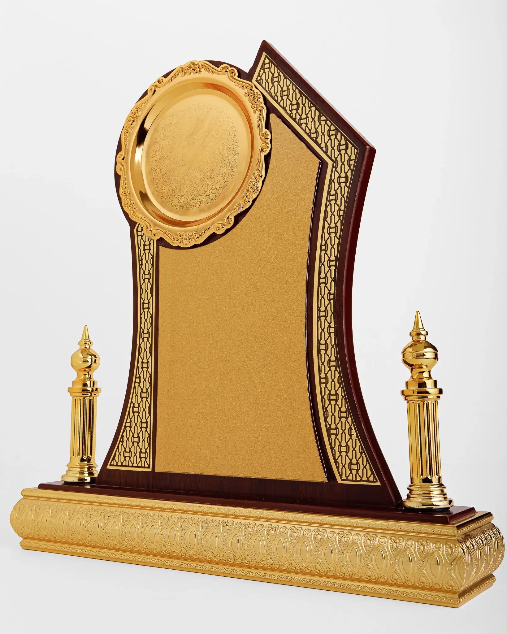 LARGE ROUND WOODEN GATE AWARD W-41 ( WHOLESALE )