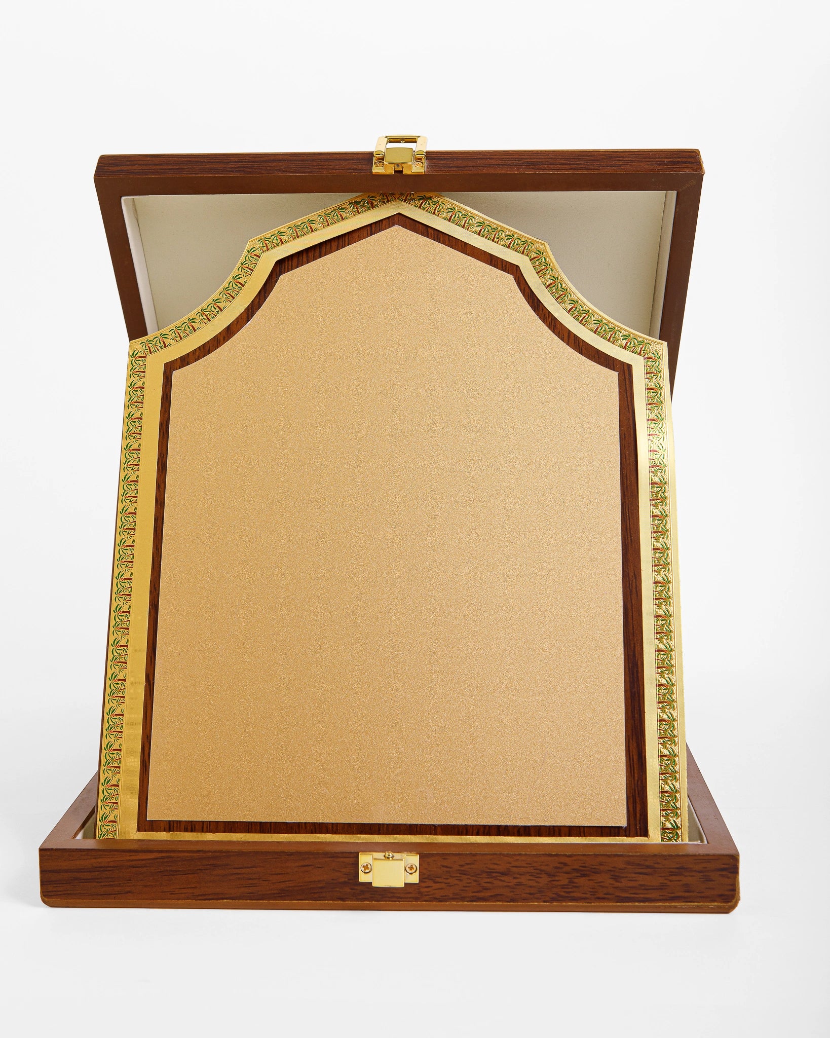 MEDIUM WOODEN AWARD WITH FRAME WW-18