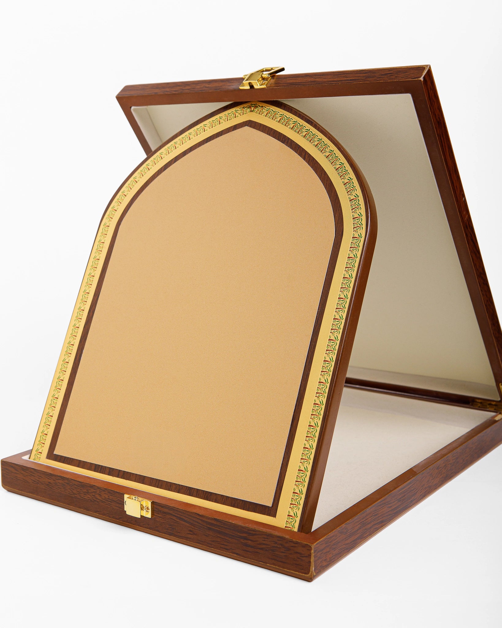 MEDIUM WOODEN AWARD WITH FRAME WW-21
