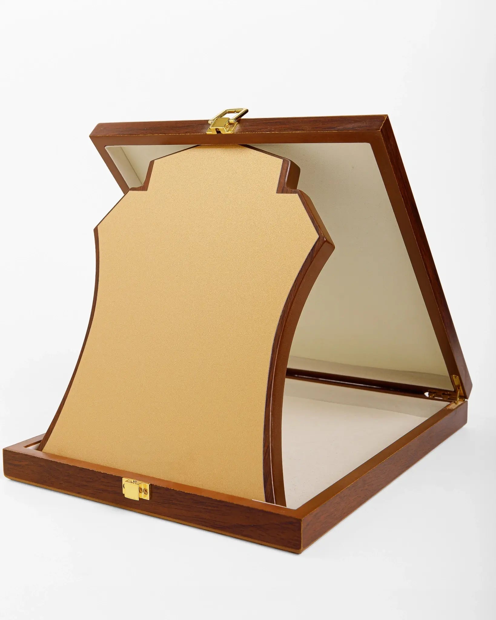 SMALL WOODEN AWARD WW-27-1