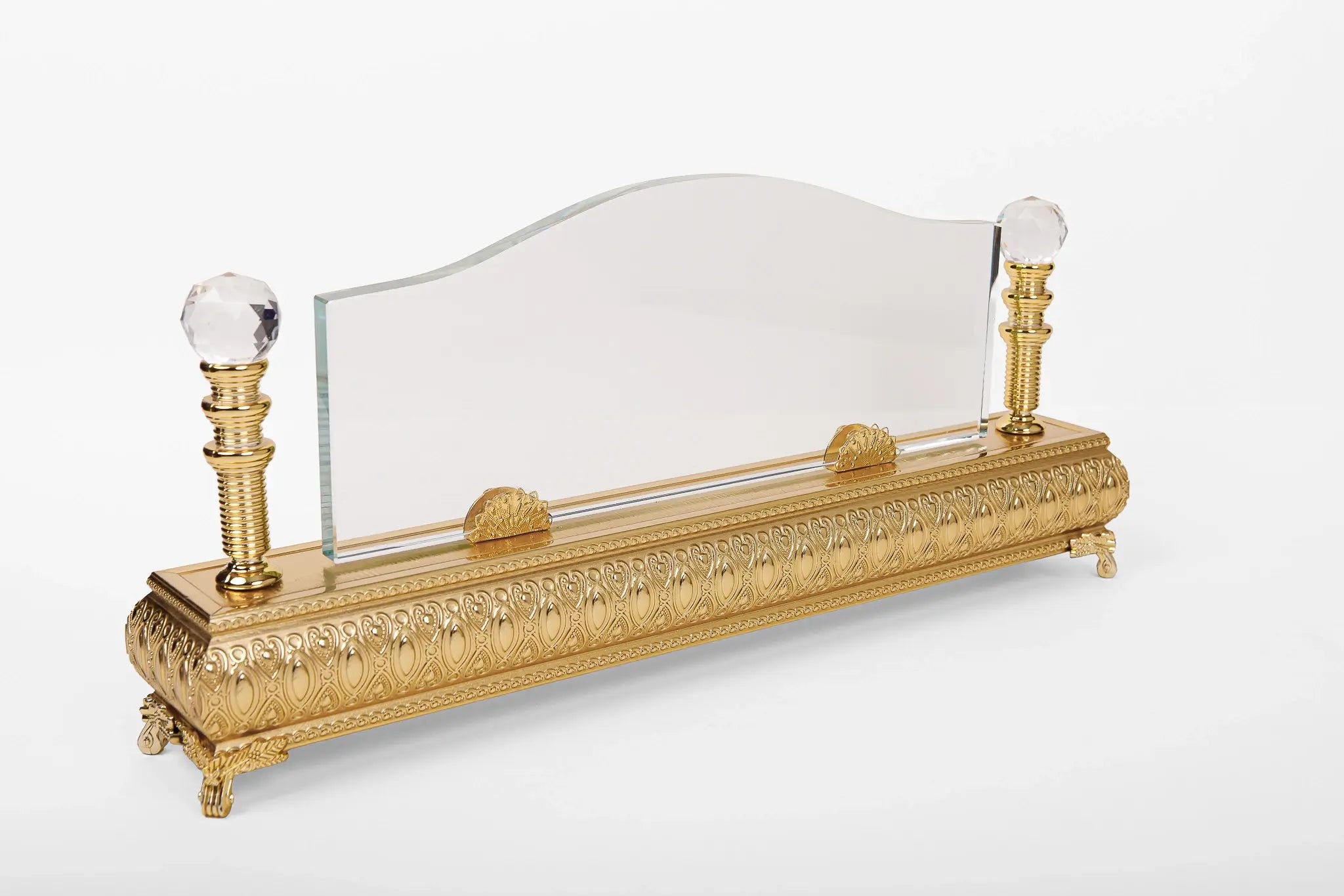 GOLD CRYSTAL DESK PYRAMID W-25
